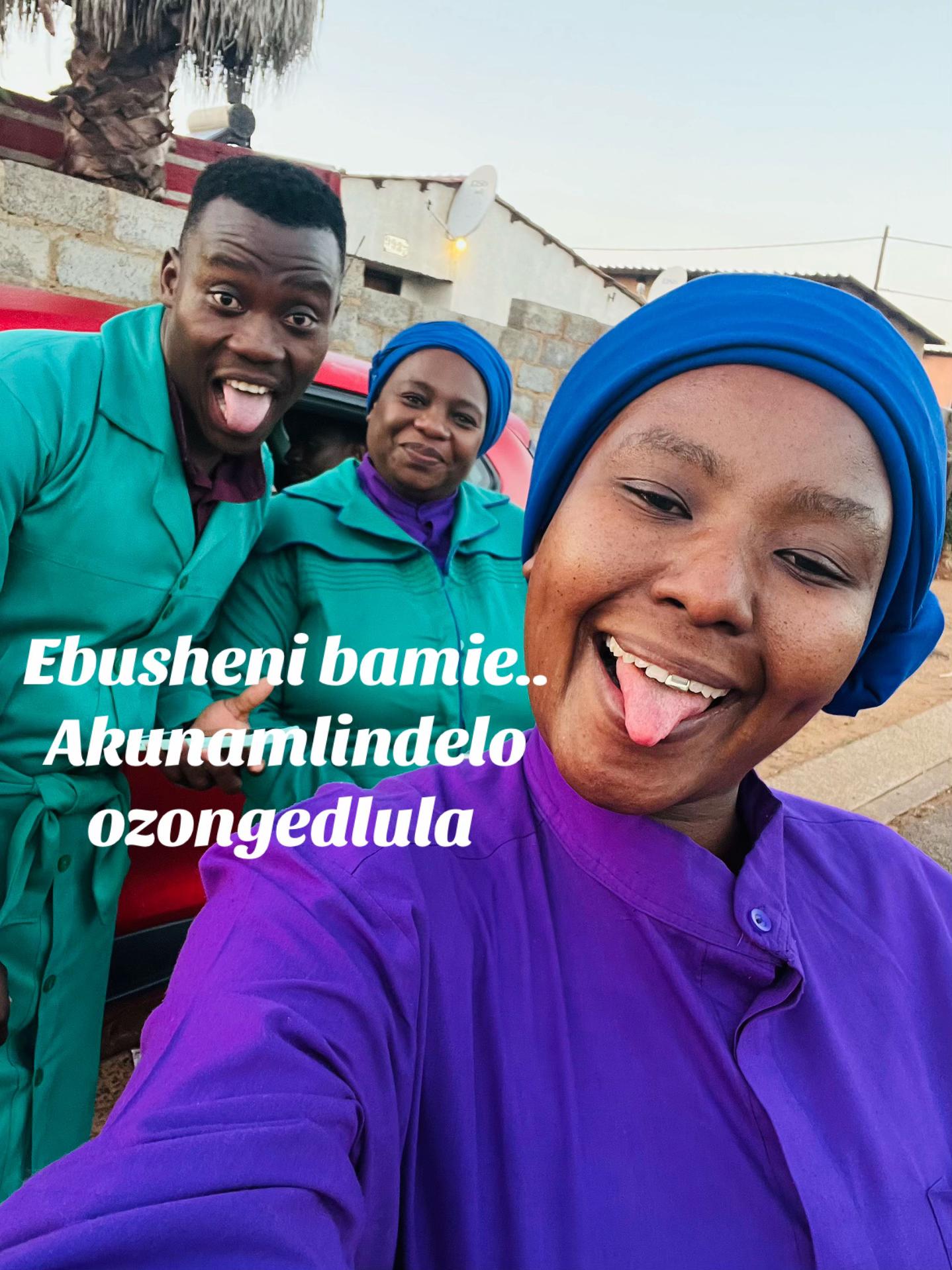 @Nomhlekhabo06