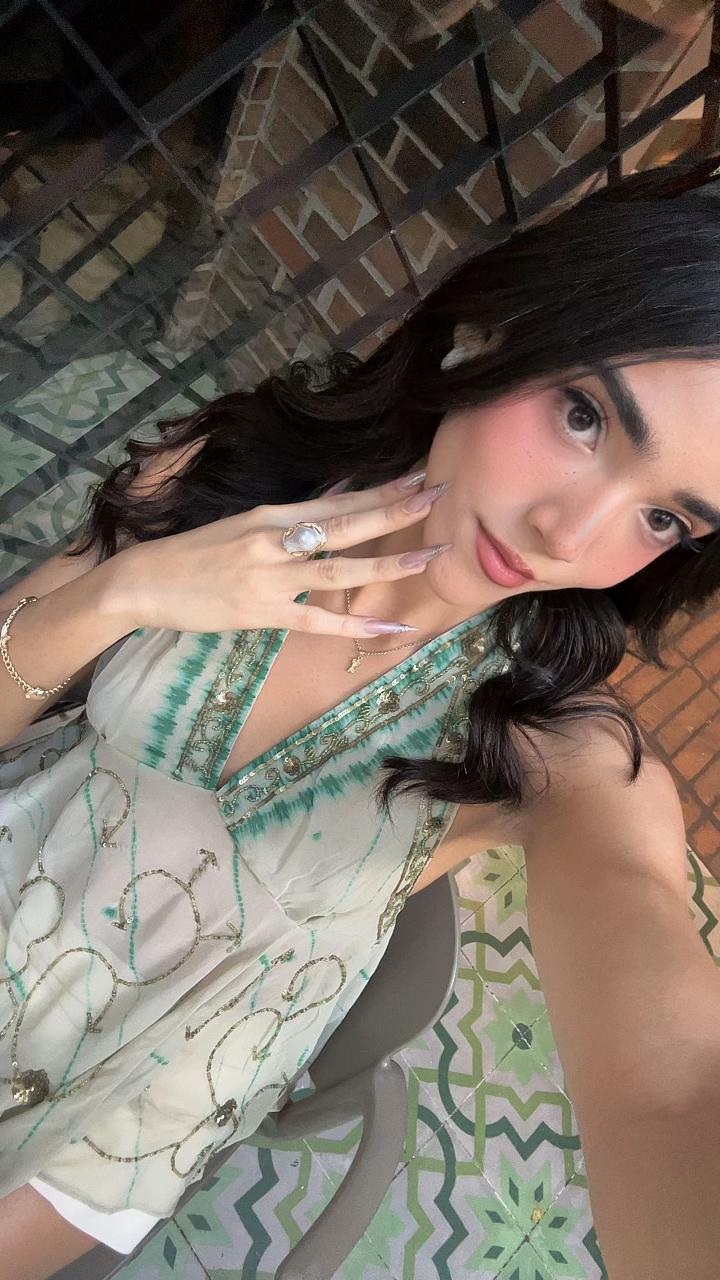 @onasis_anna