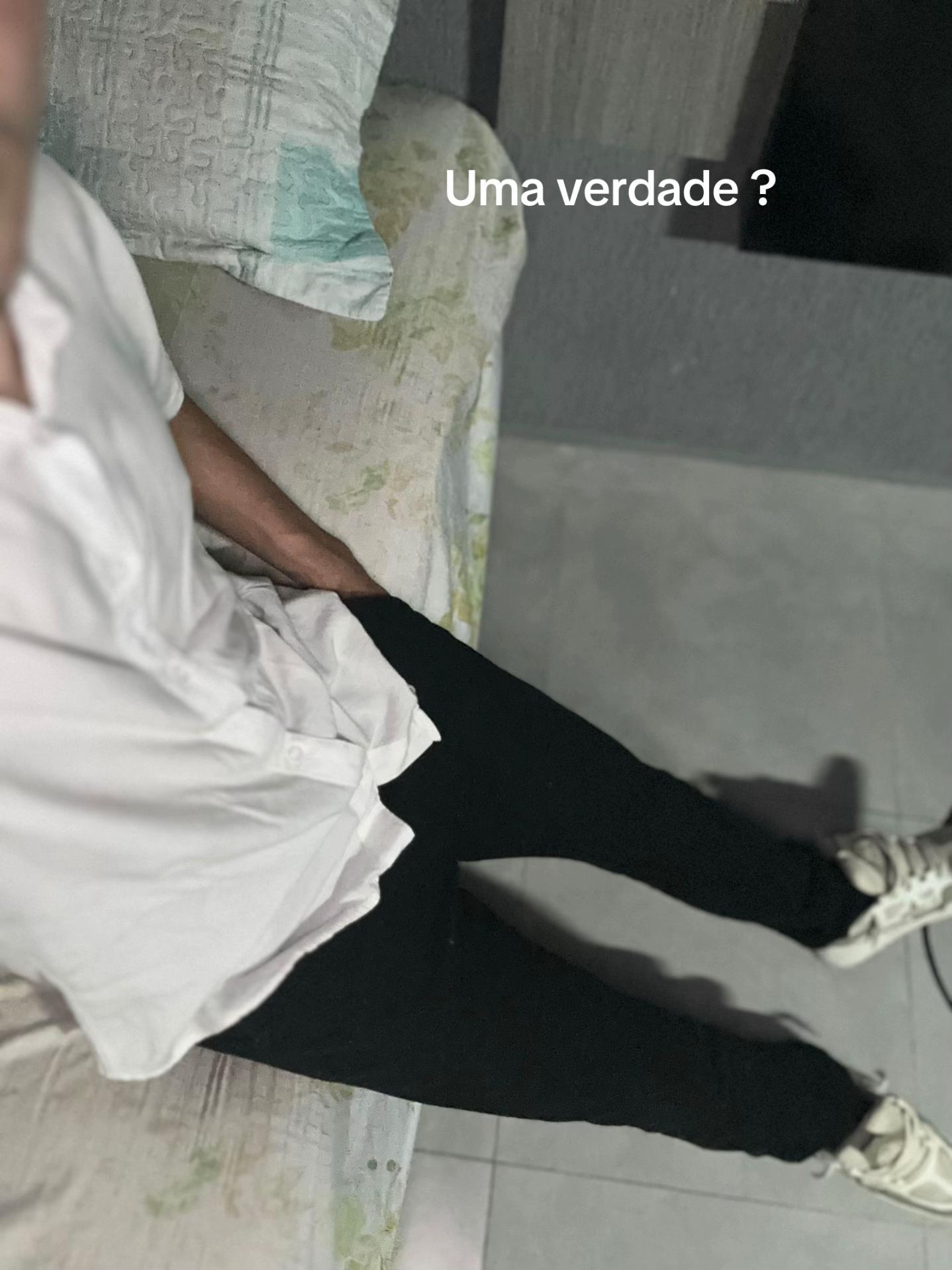 @Um algu&eacute;m a&iacute;