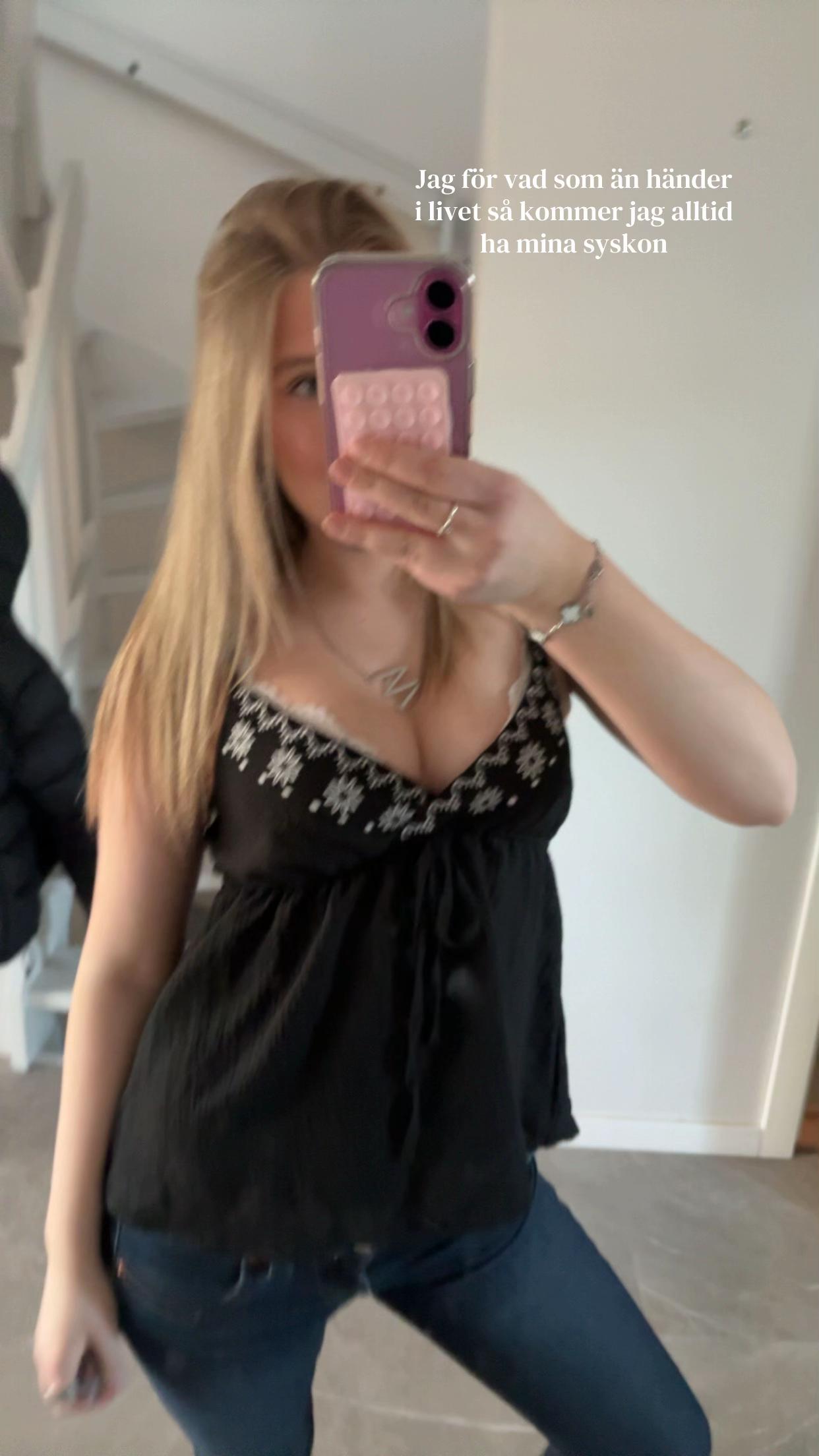 @ℳ𝓎 ℋ𝒶𝓇𝓃ℯ𝓈𝓀 ❤️