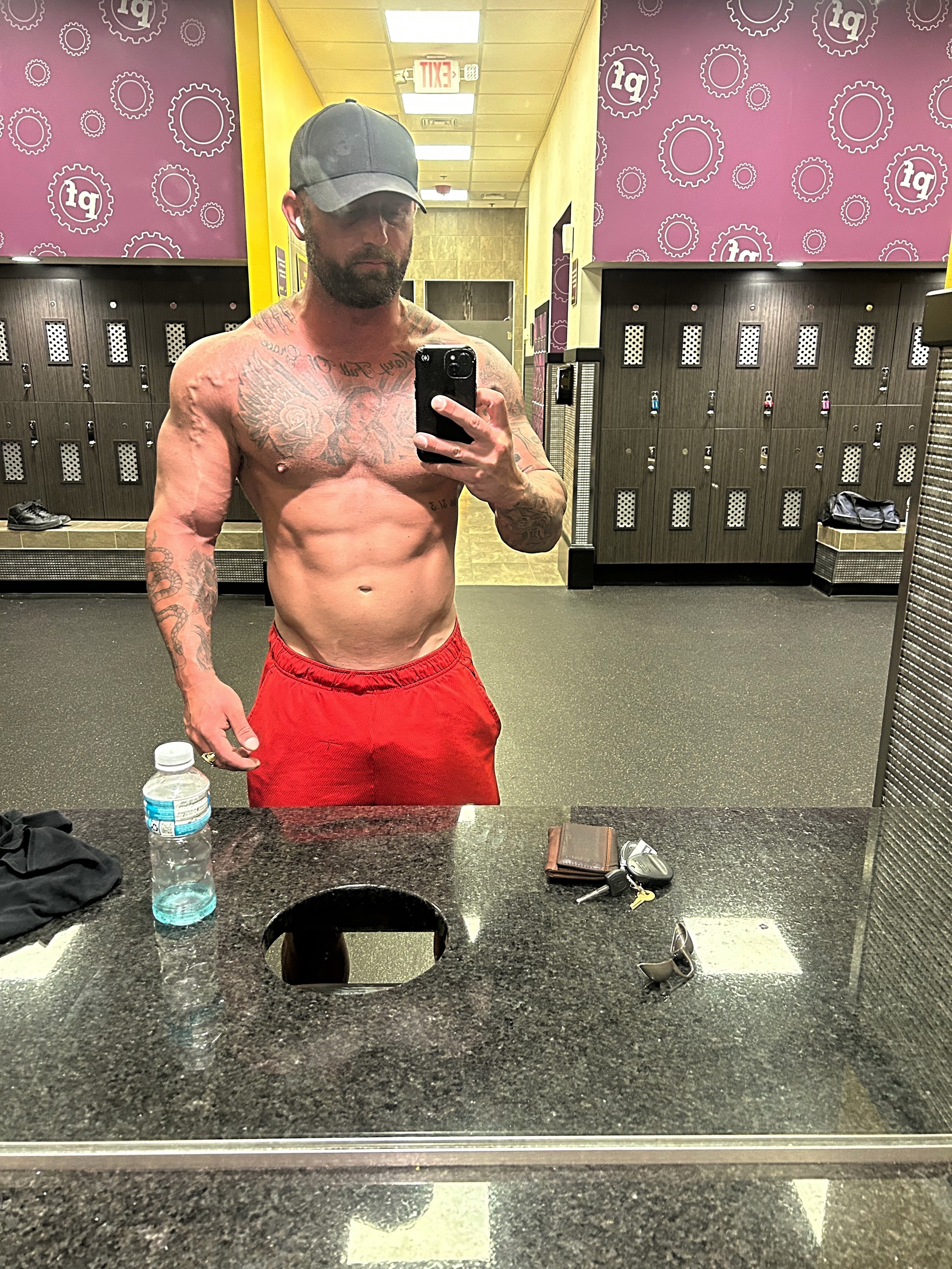 @richieswollerton