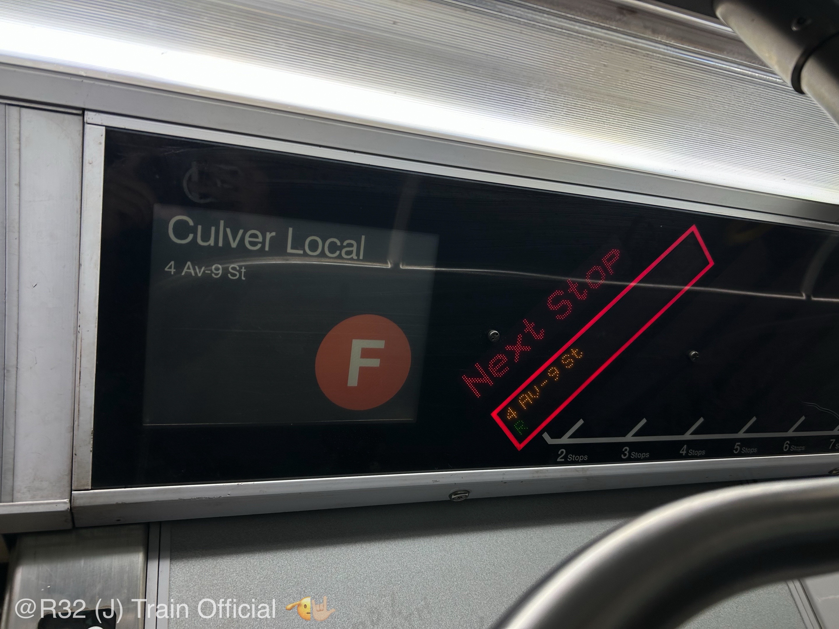@R32 (J) train official