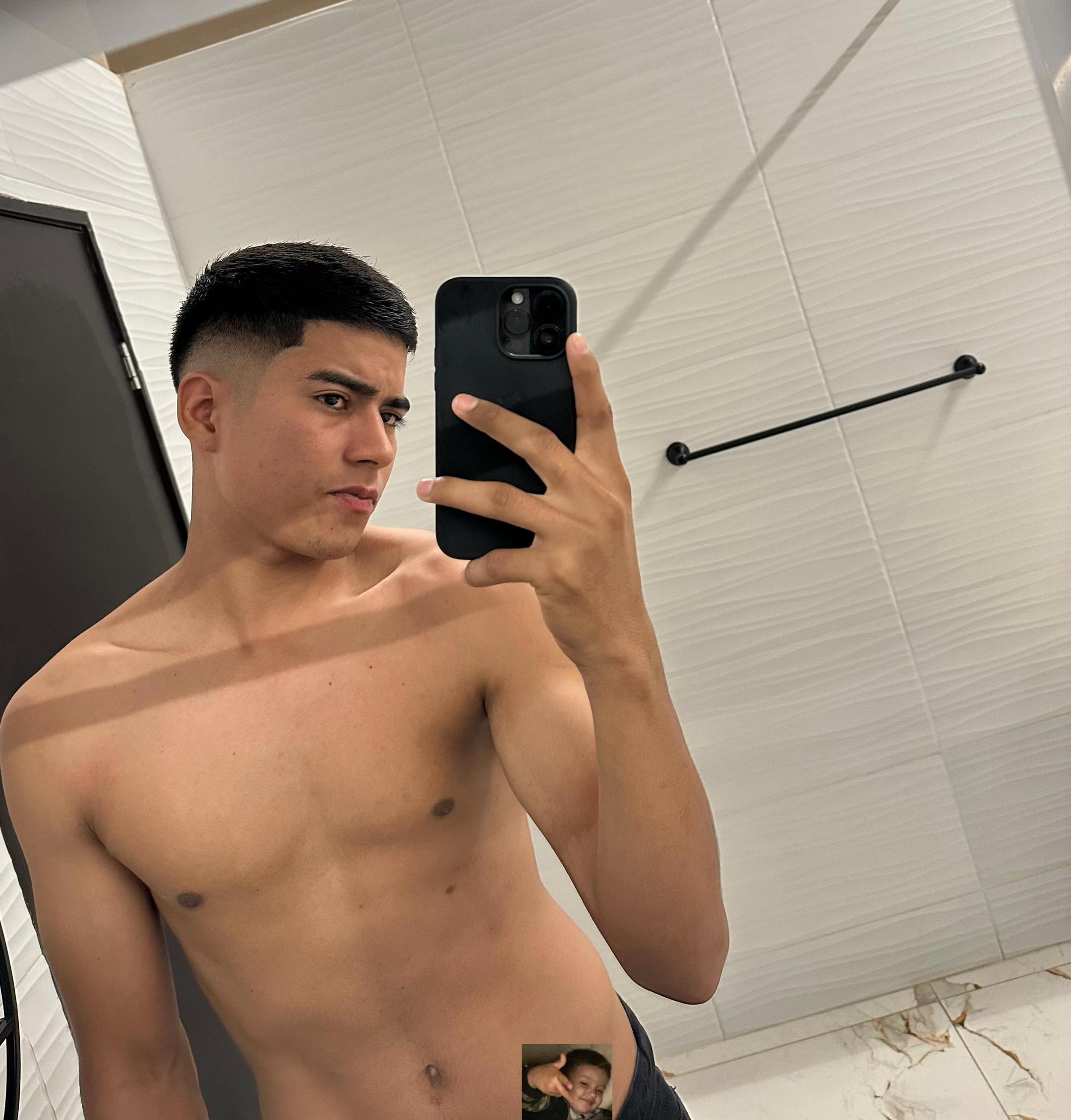 @user 🧔