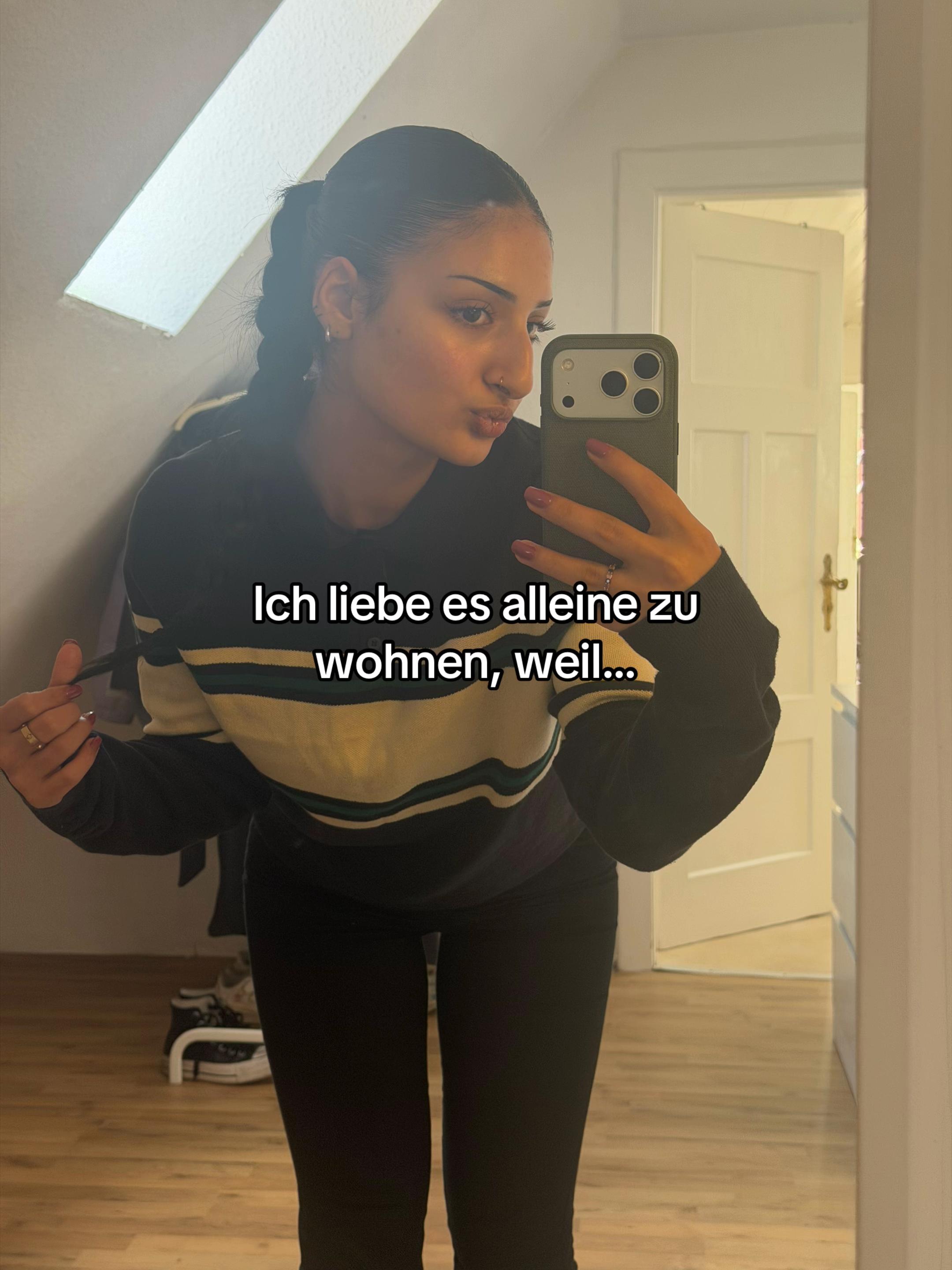 @epael𑣲ᯓ★