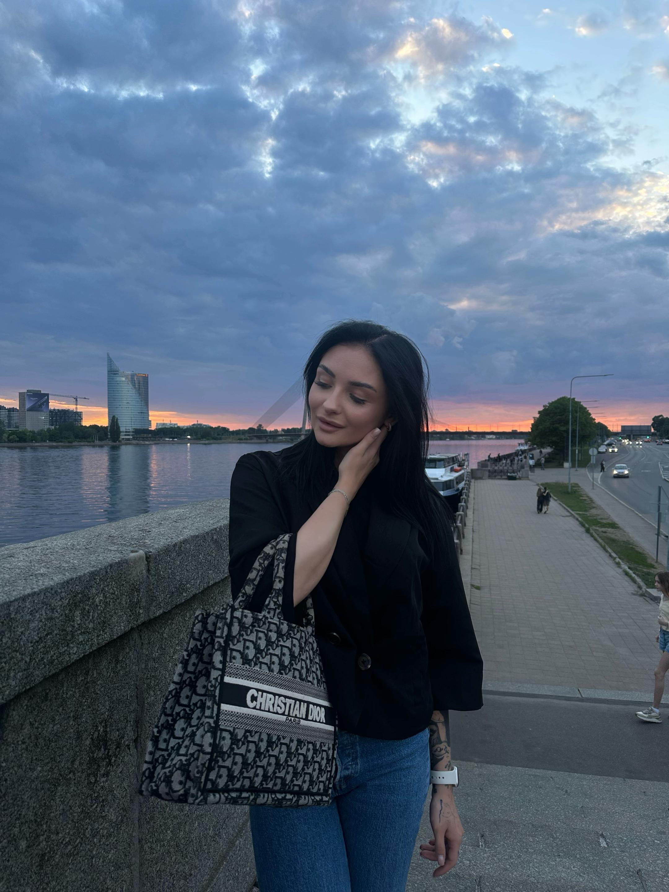 @iamdobrolubova