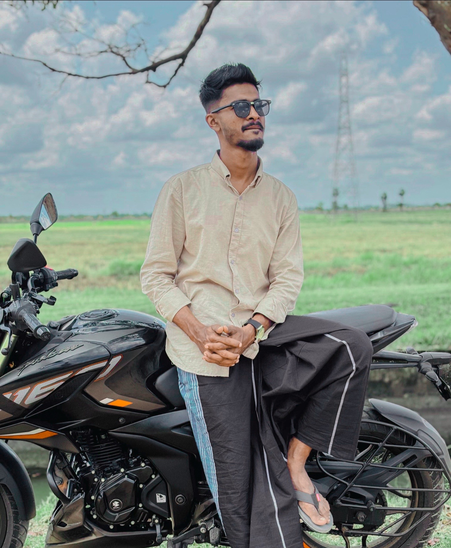@𝐀𝐒𝐇 22🧤🇱🇰