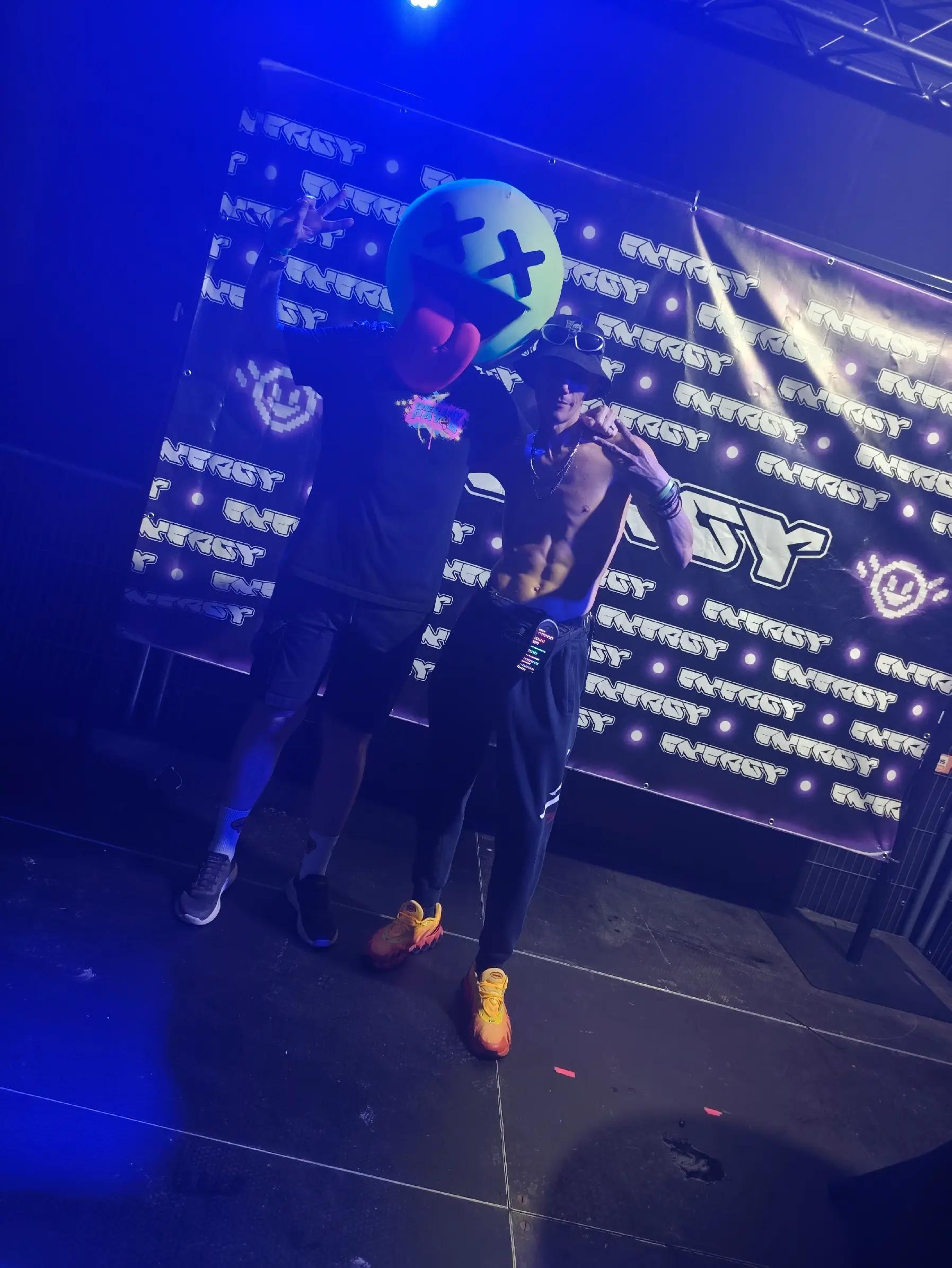 @Chris28🇧🇪💣Team Explosears💣