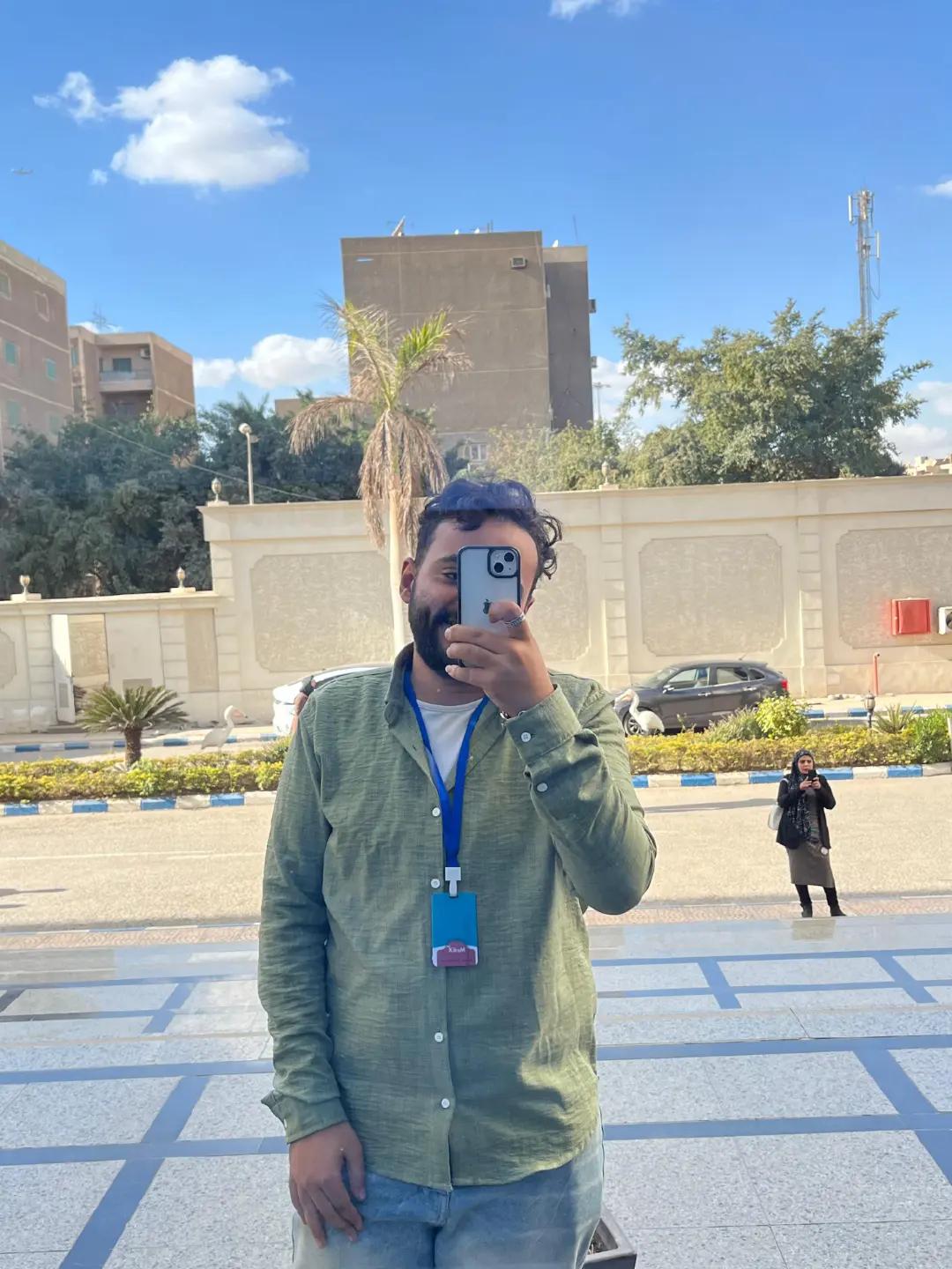 @مون 👁️🥱