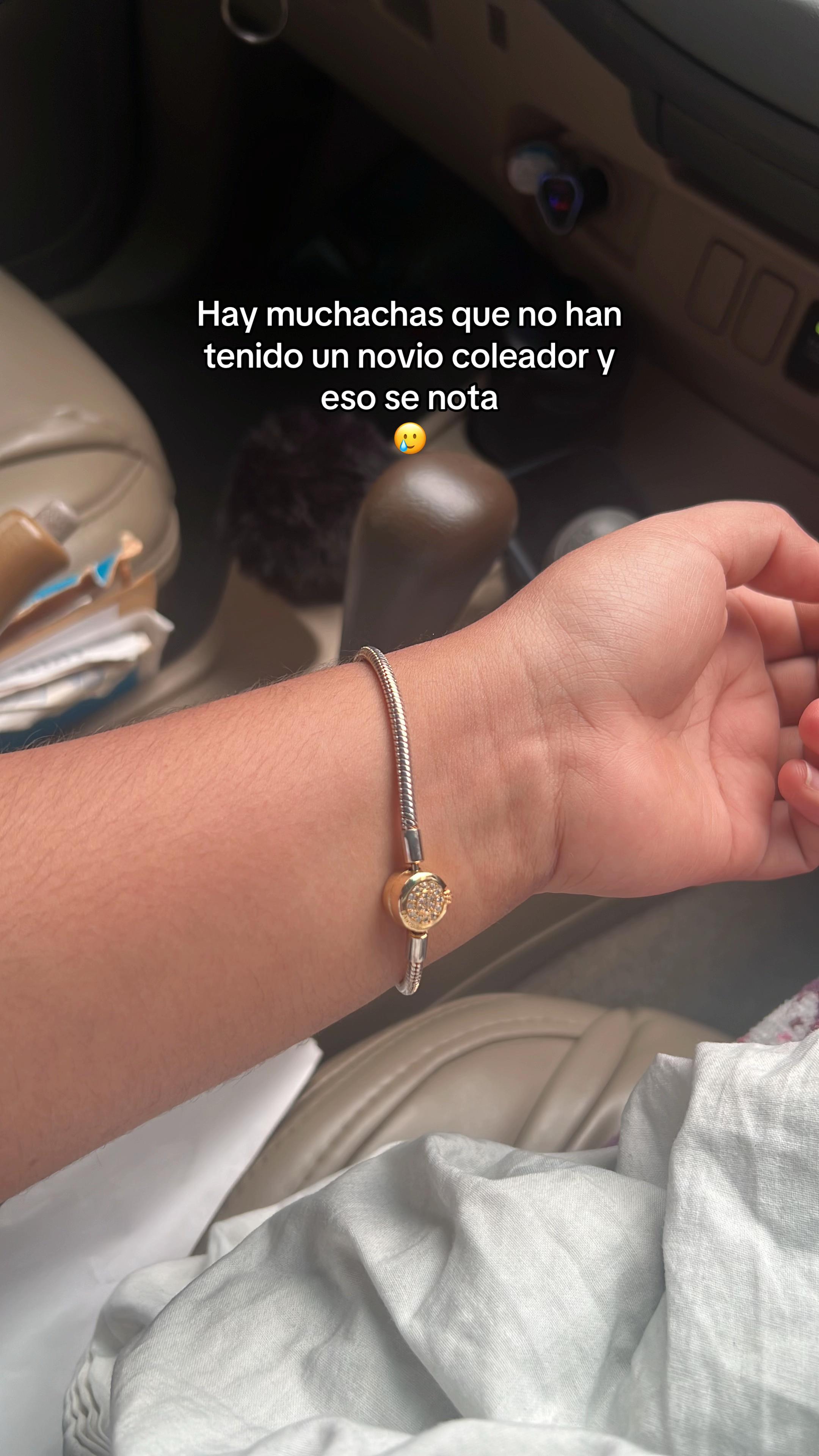 @CR℧