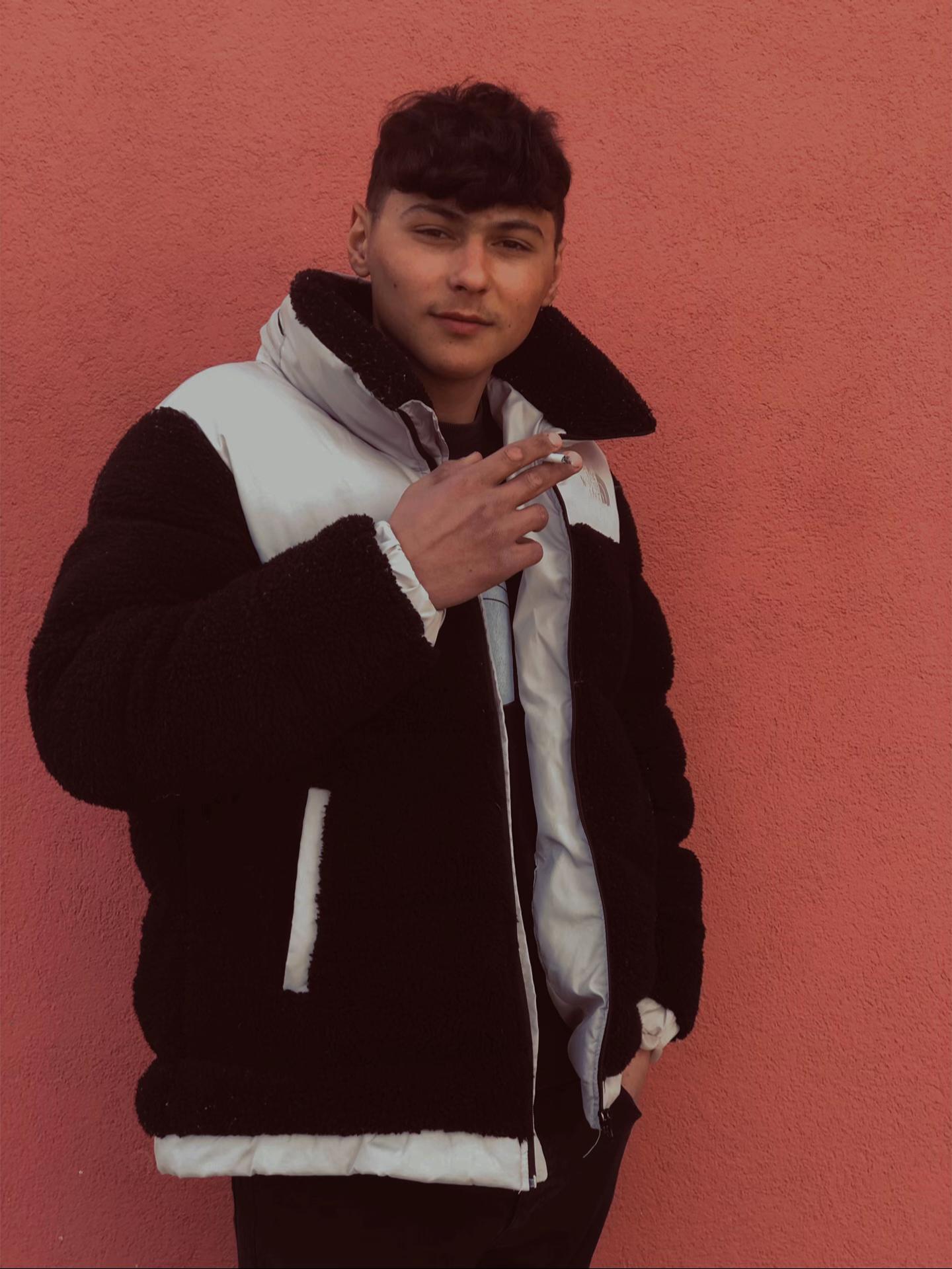 @𝙈.𝘿𝙤̈𝙣𝙢𝙚𝙯