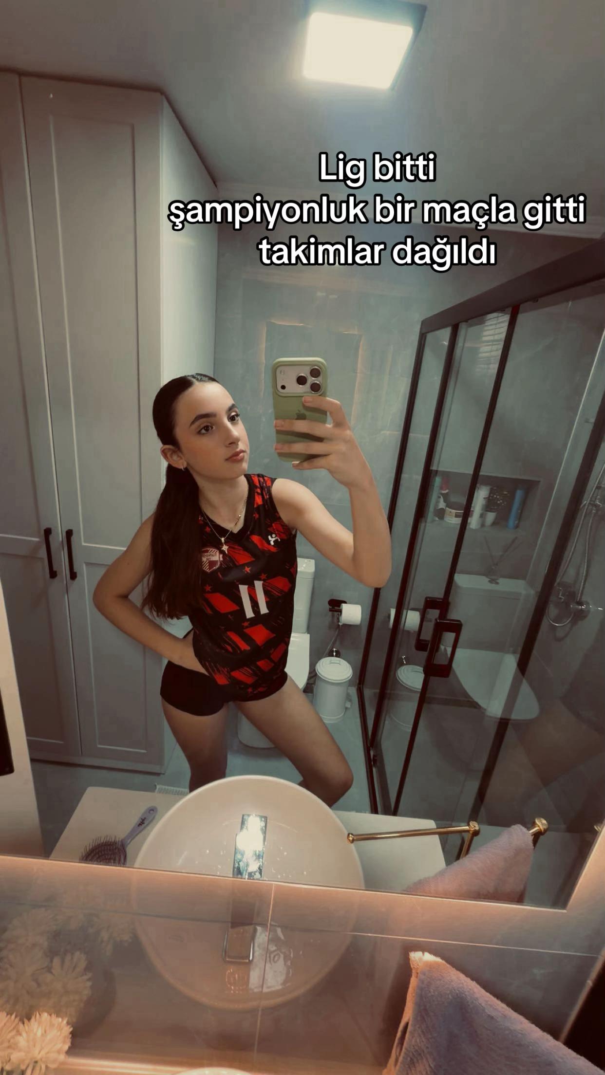 @lara_gokalp11