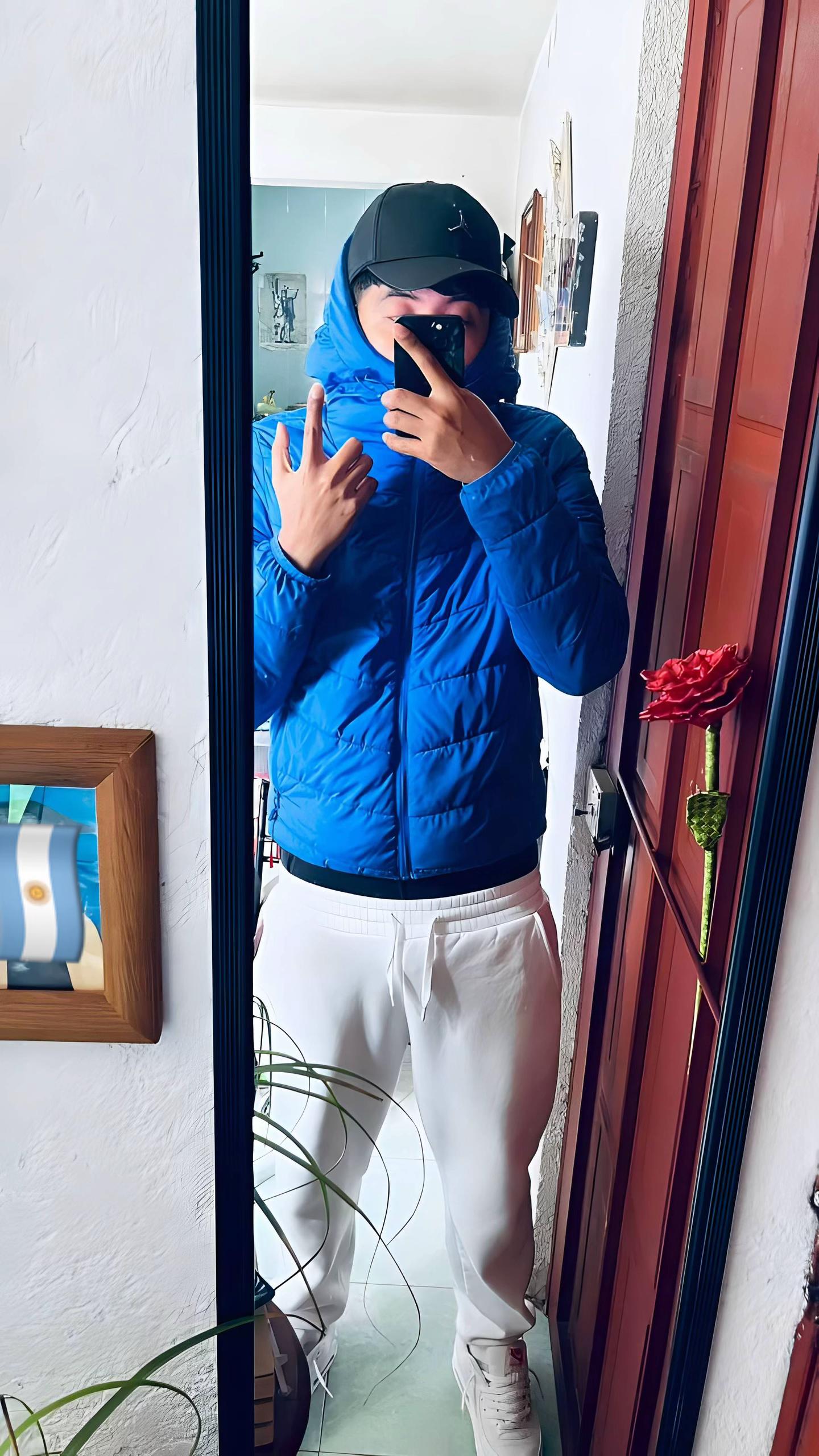 @Aarón Elizalde 🤴🏽