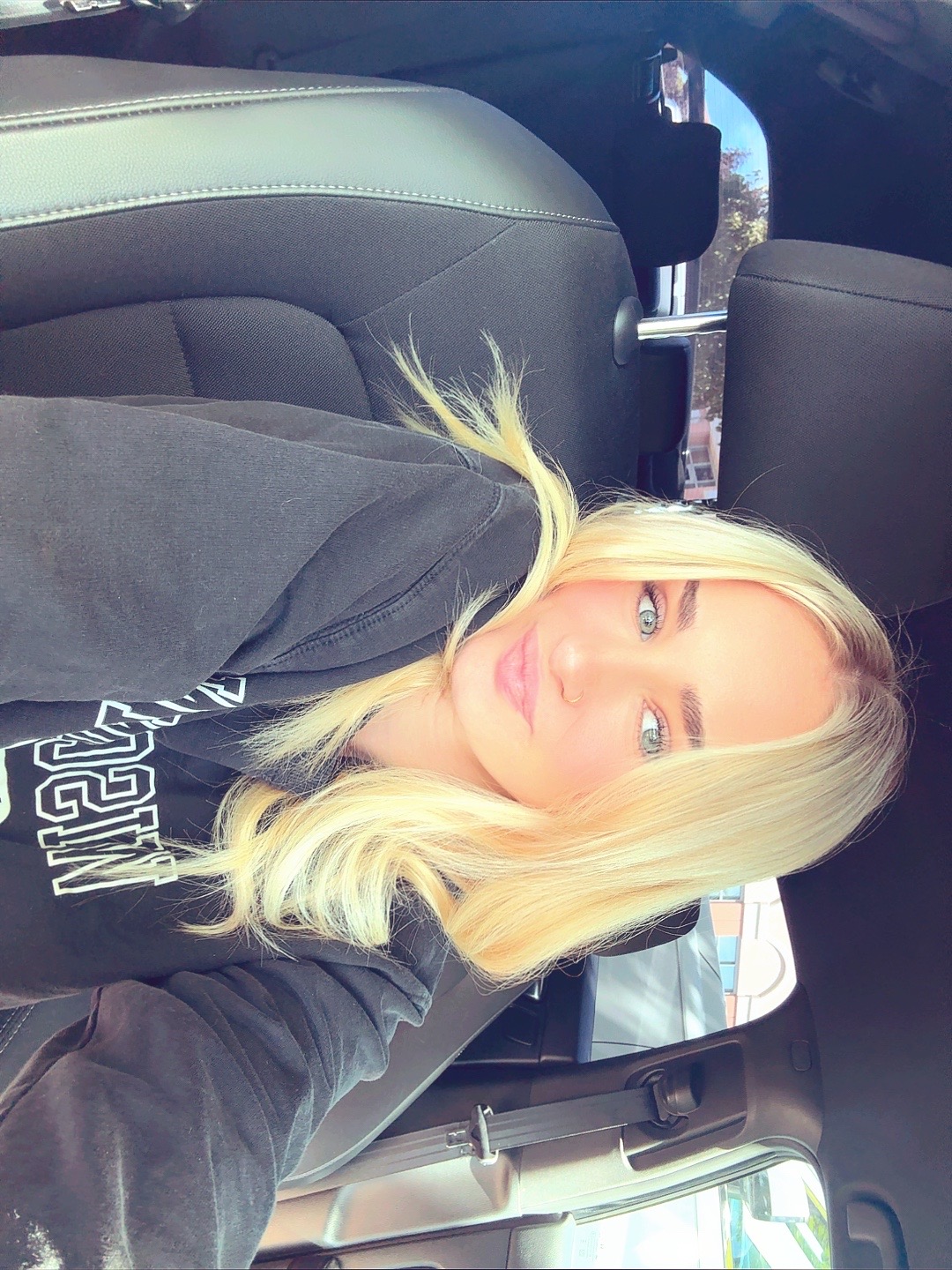 @rileydubay