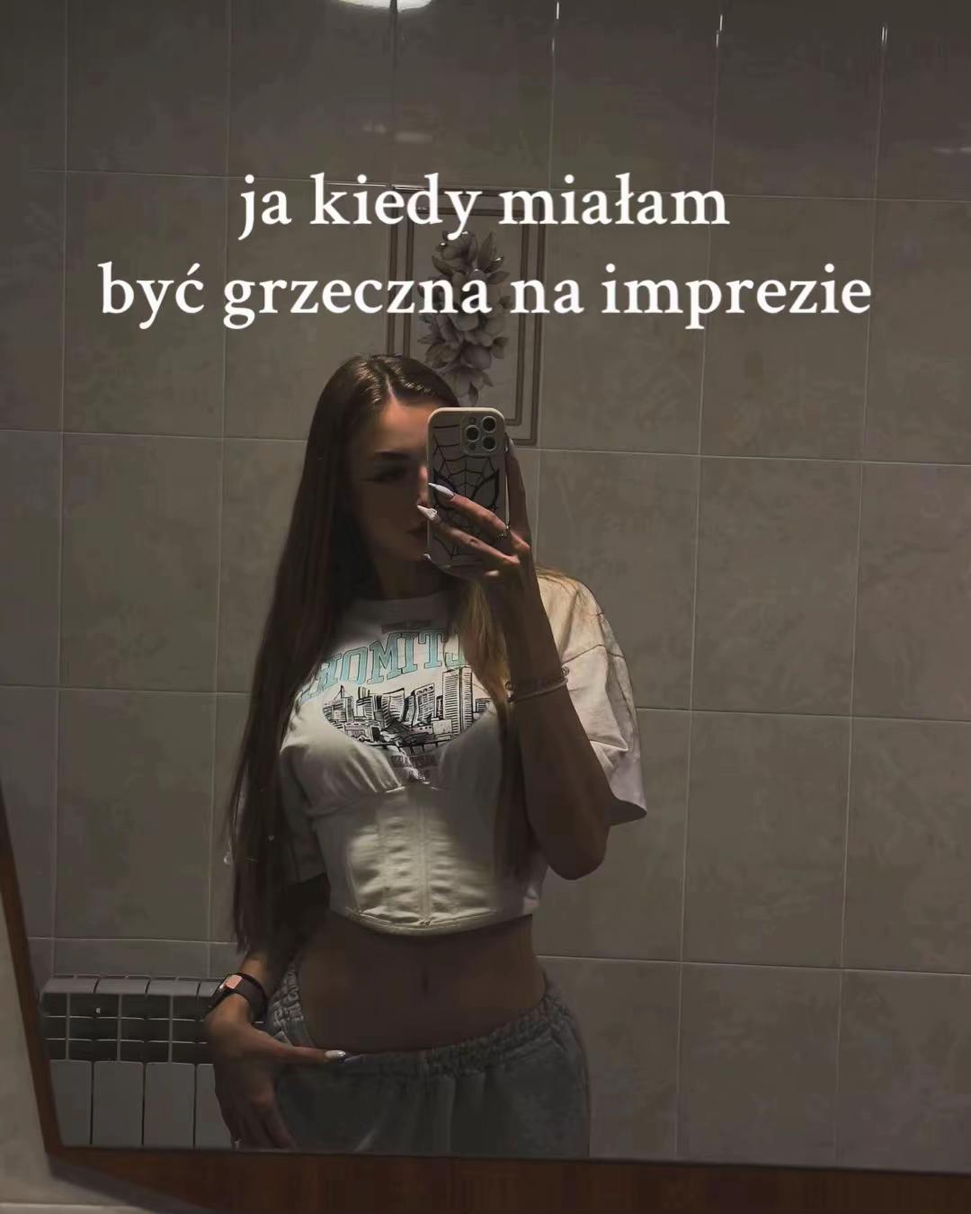 @julcia