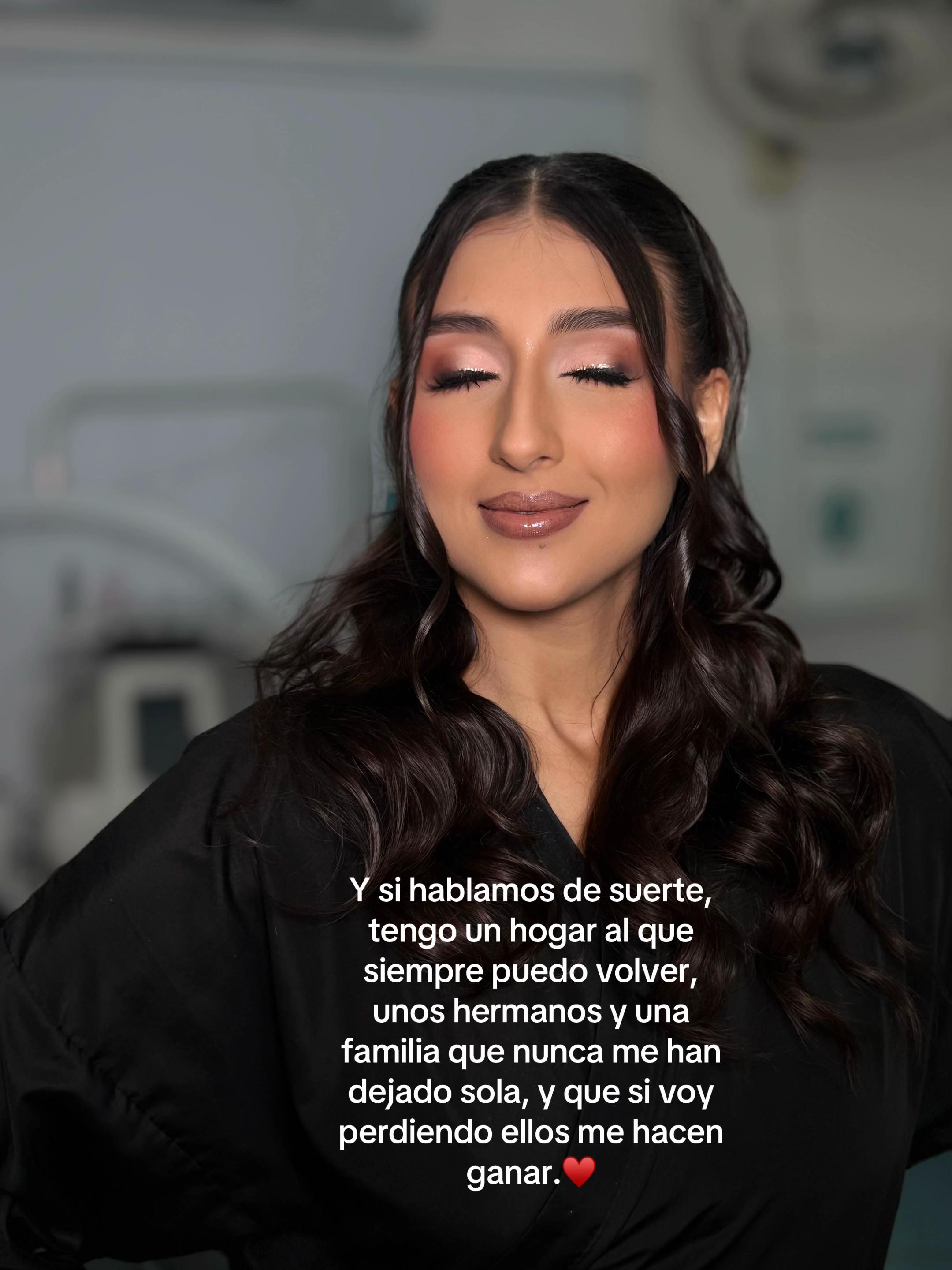 @angelicamrr27 / UGC