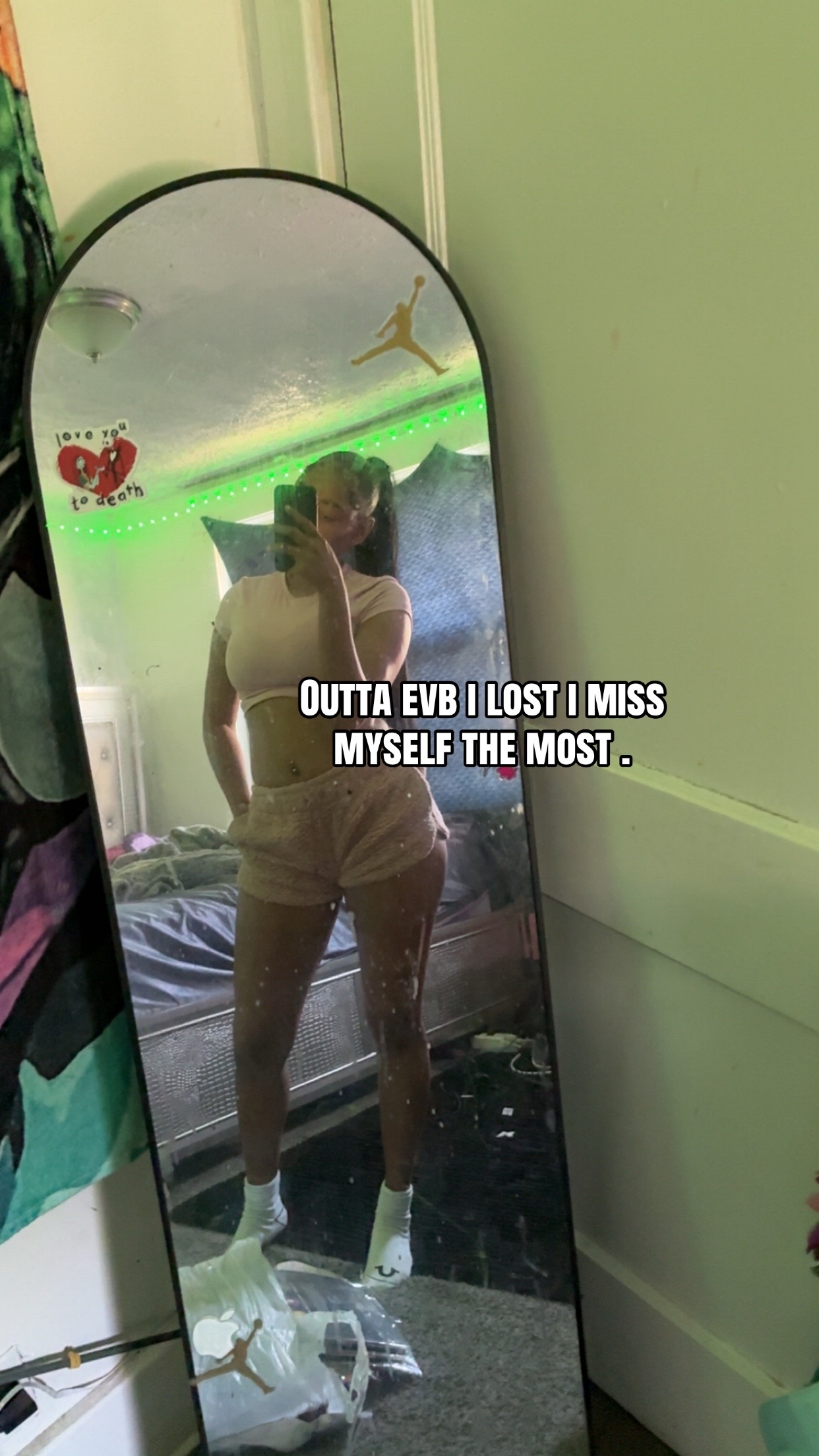 @someweirdrandomgirl