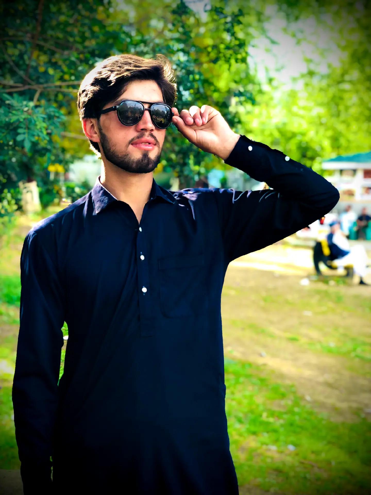 @SARDAR MOHAIZ