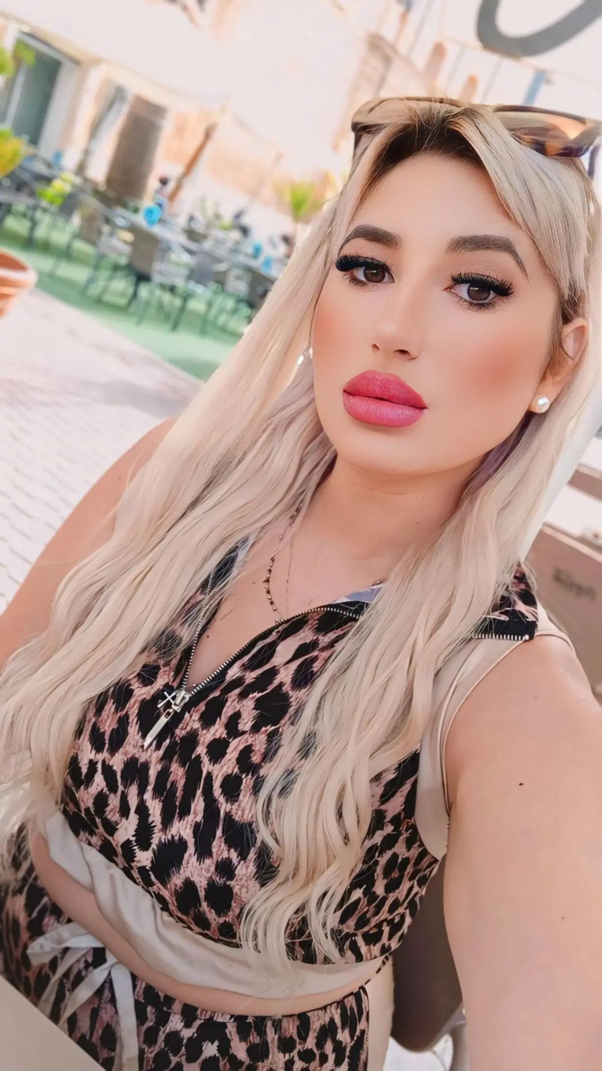@👑zoraida 👑