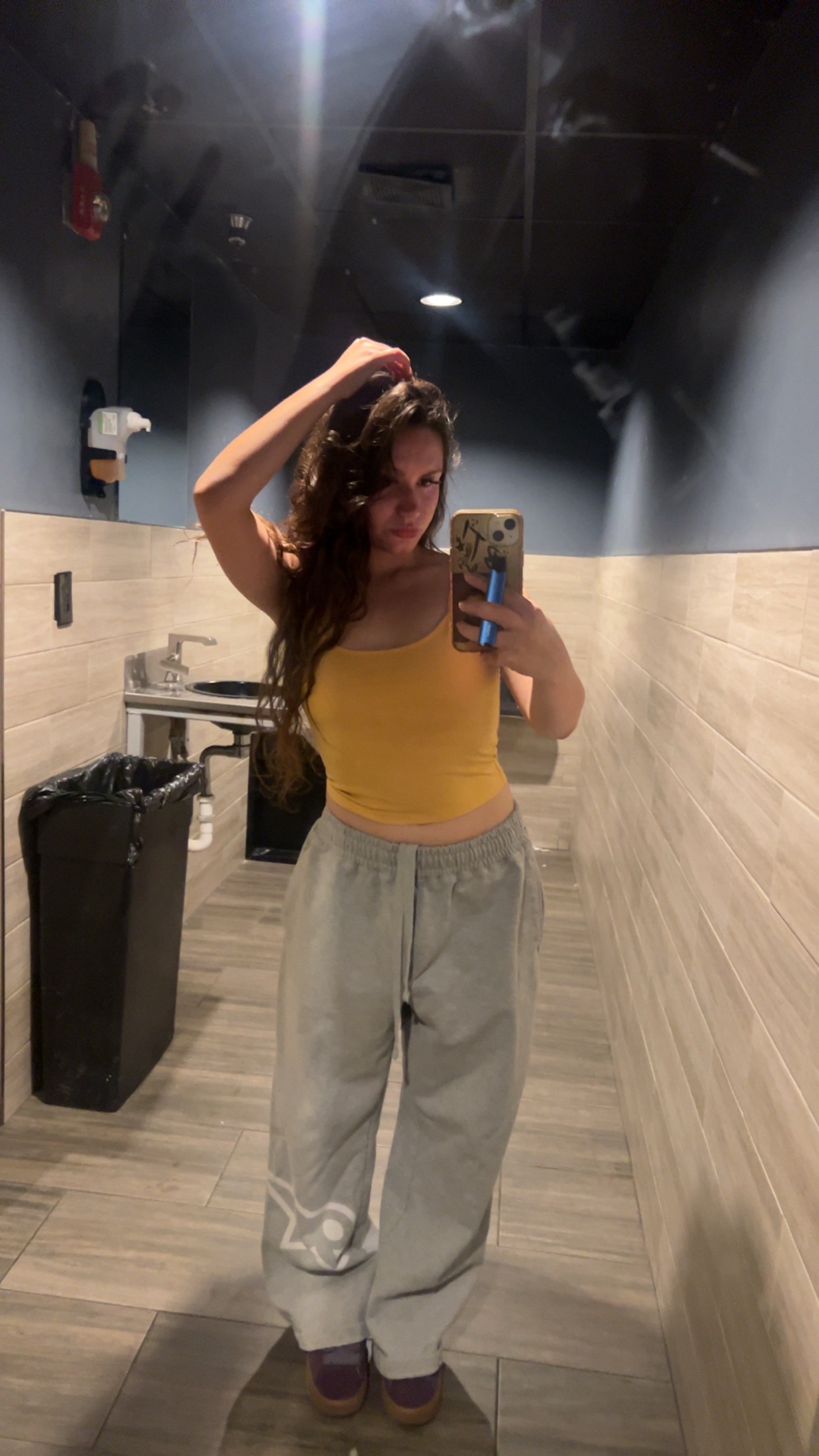 @Gnat🦇
