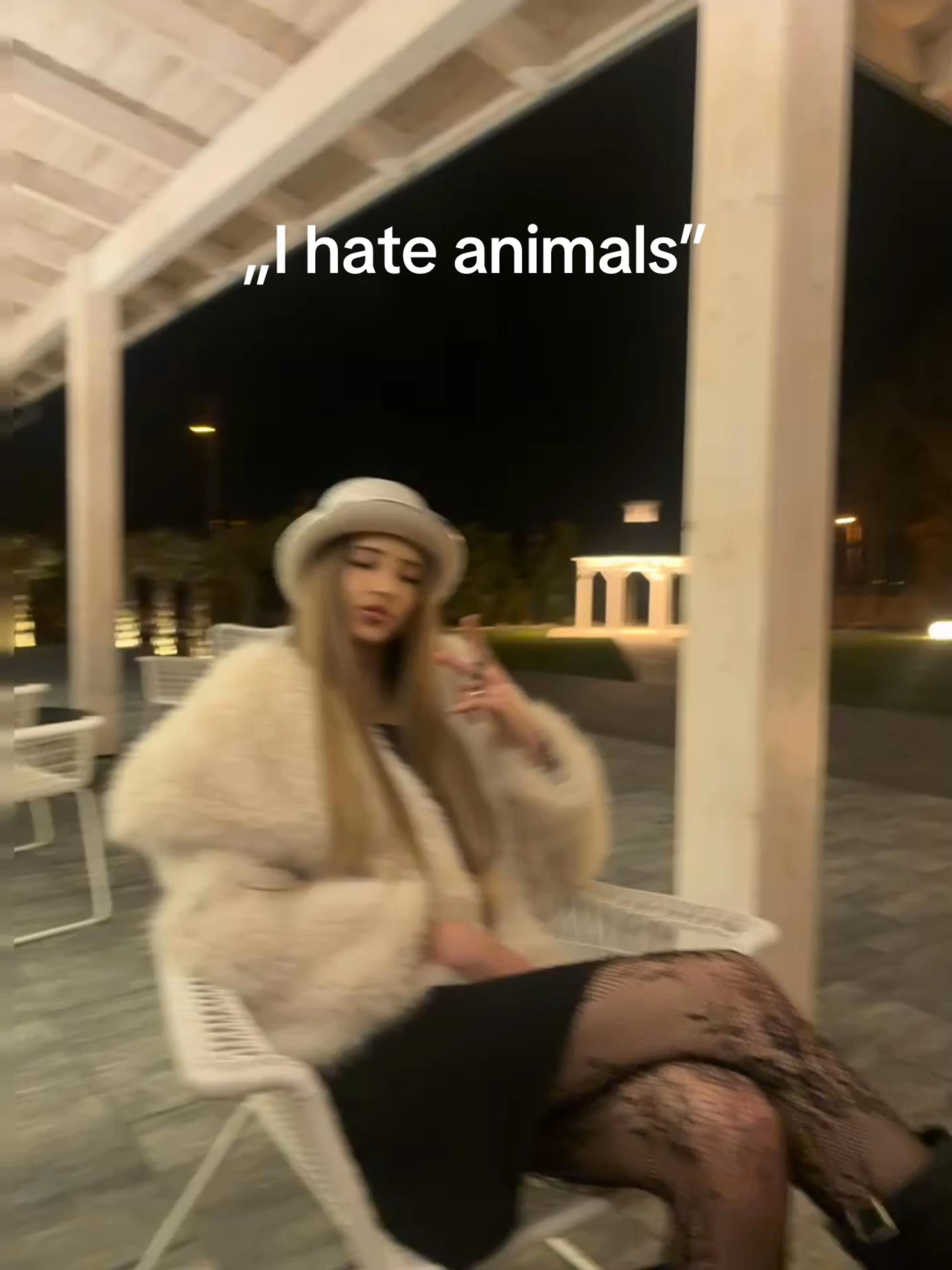 @🤨