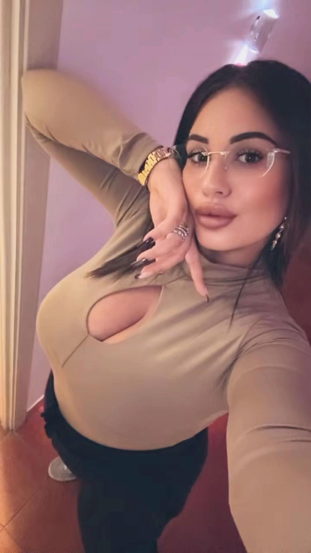 @𝑮𝑩🥇