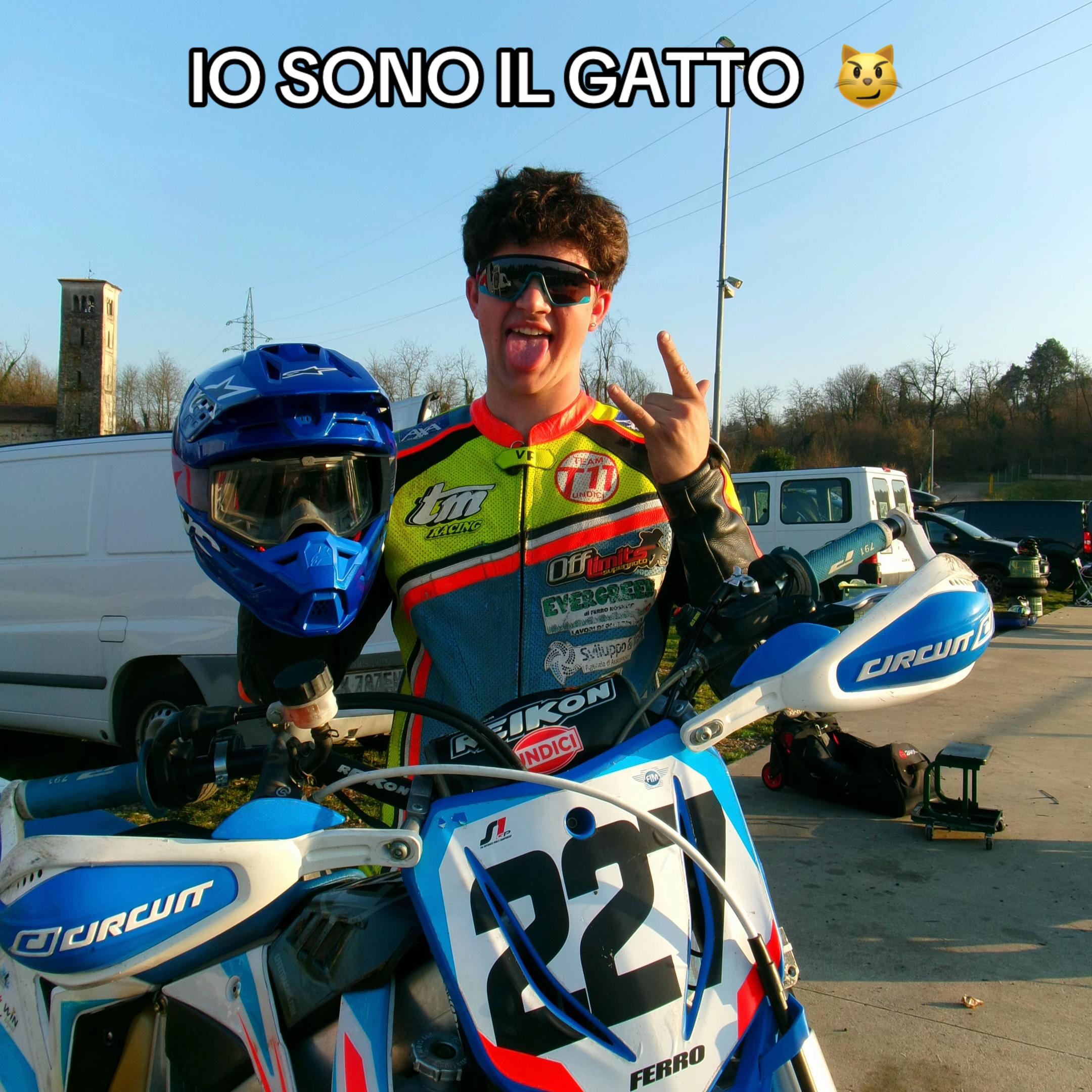 @Lorenzo Ferro