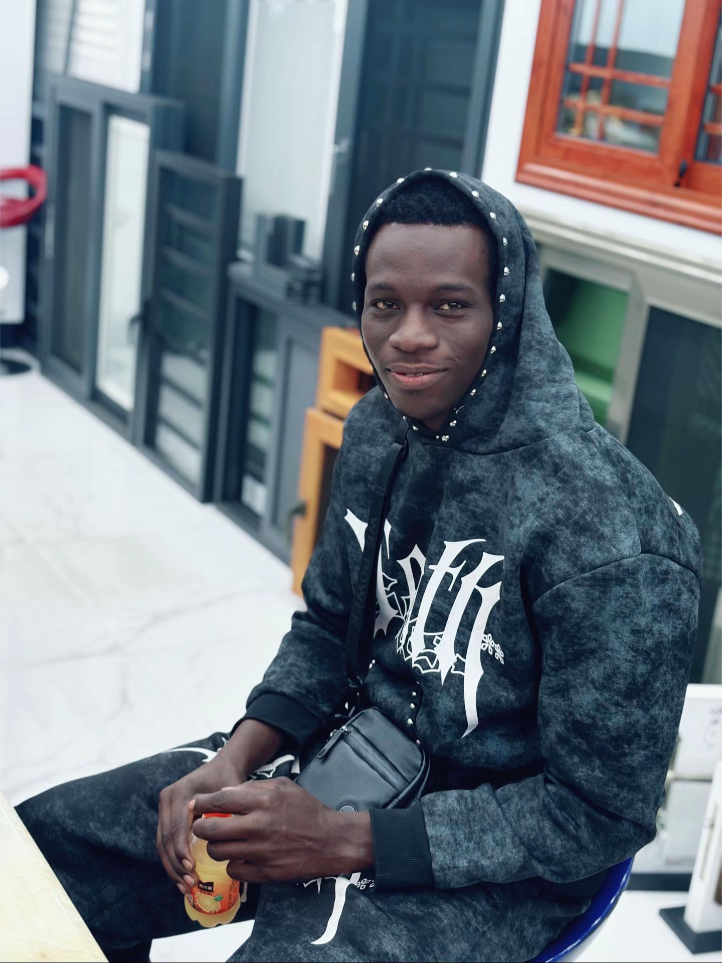 @Moustapha ❤️👑✌️ the king🥰🥰