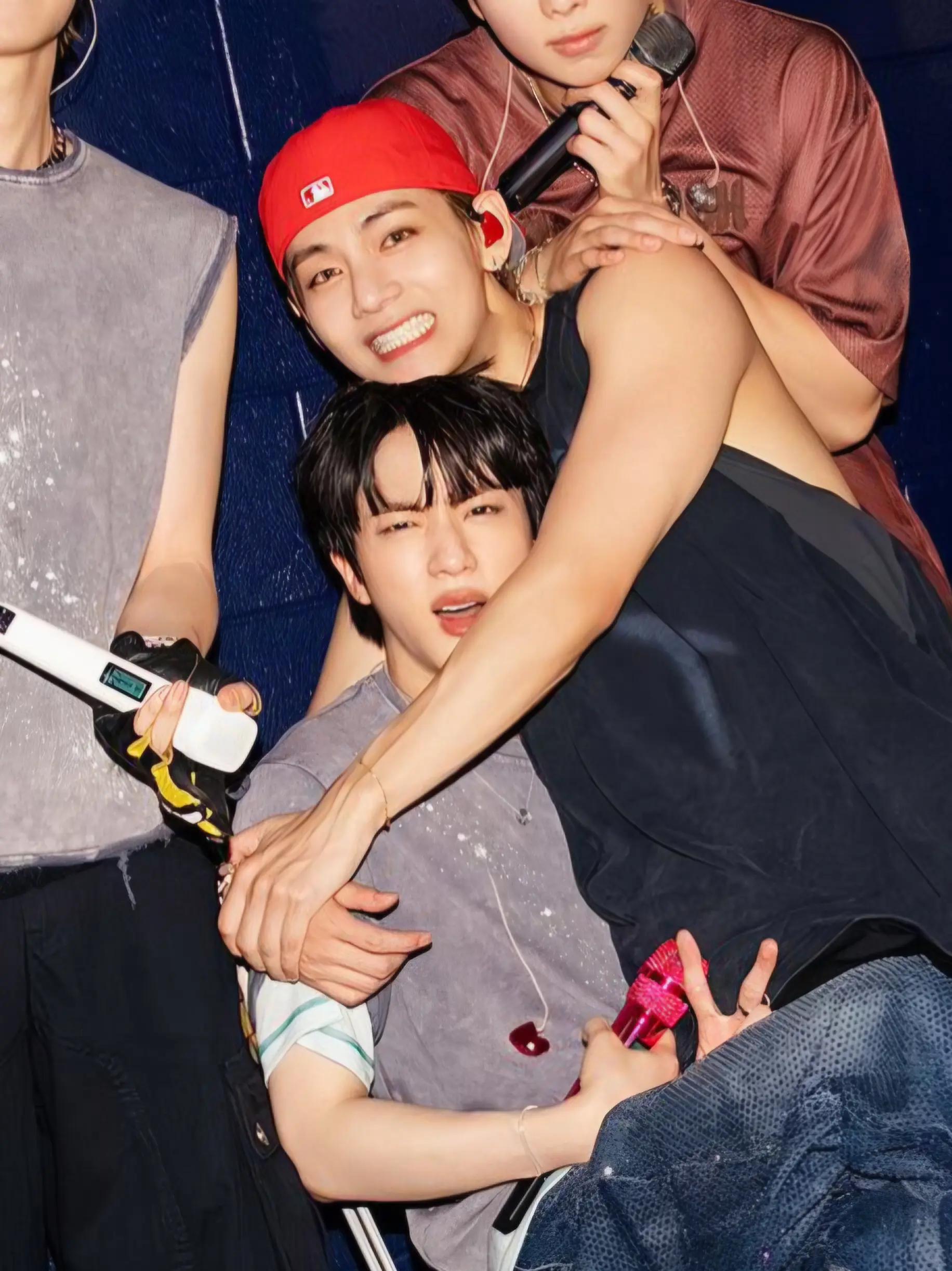 @lene ๐ฆ๐จ๐ช๐ ๐ช