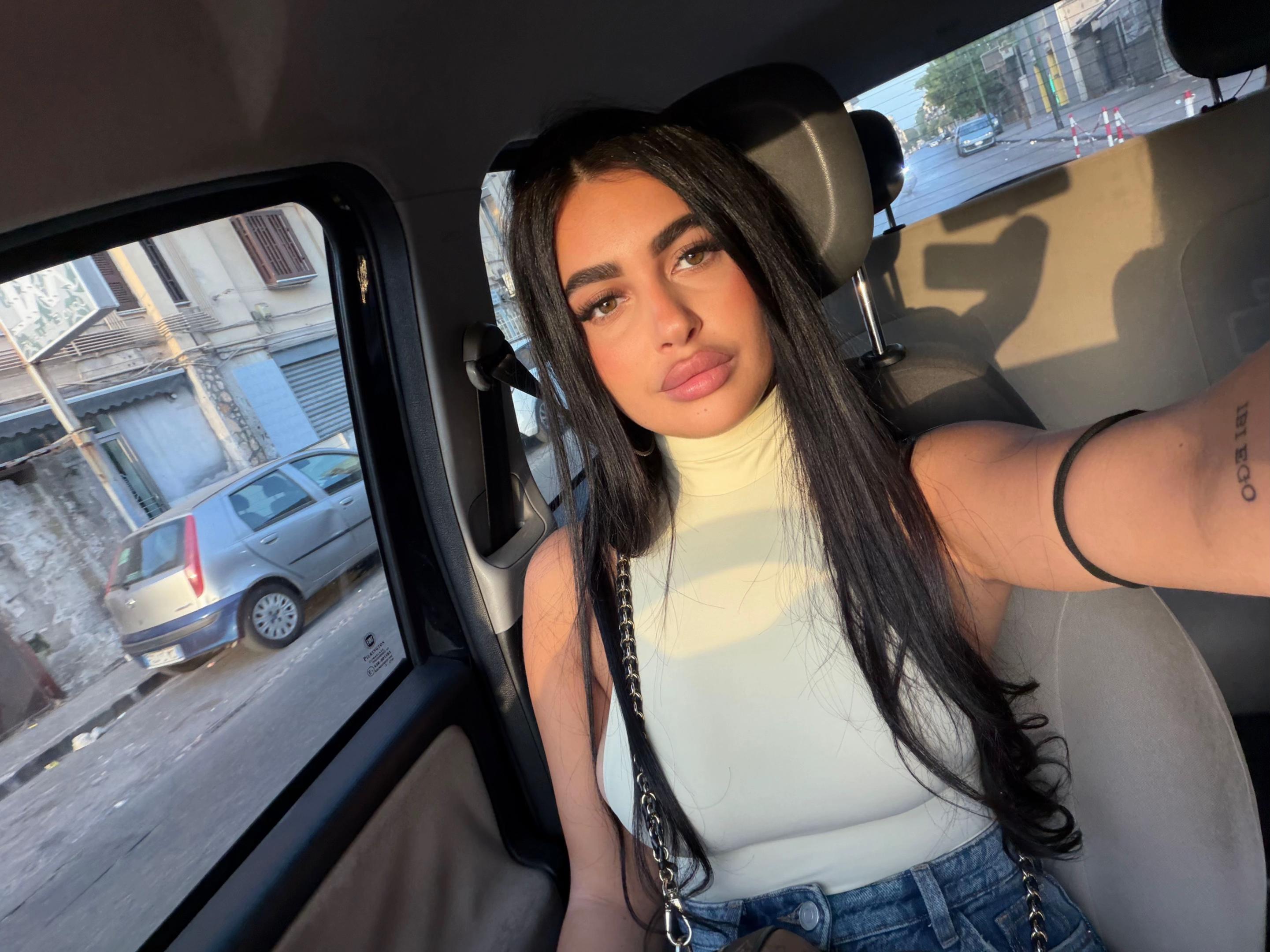 @𝐤𝐢𝐚𝐫𝐚