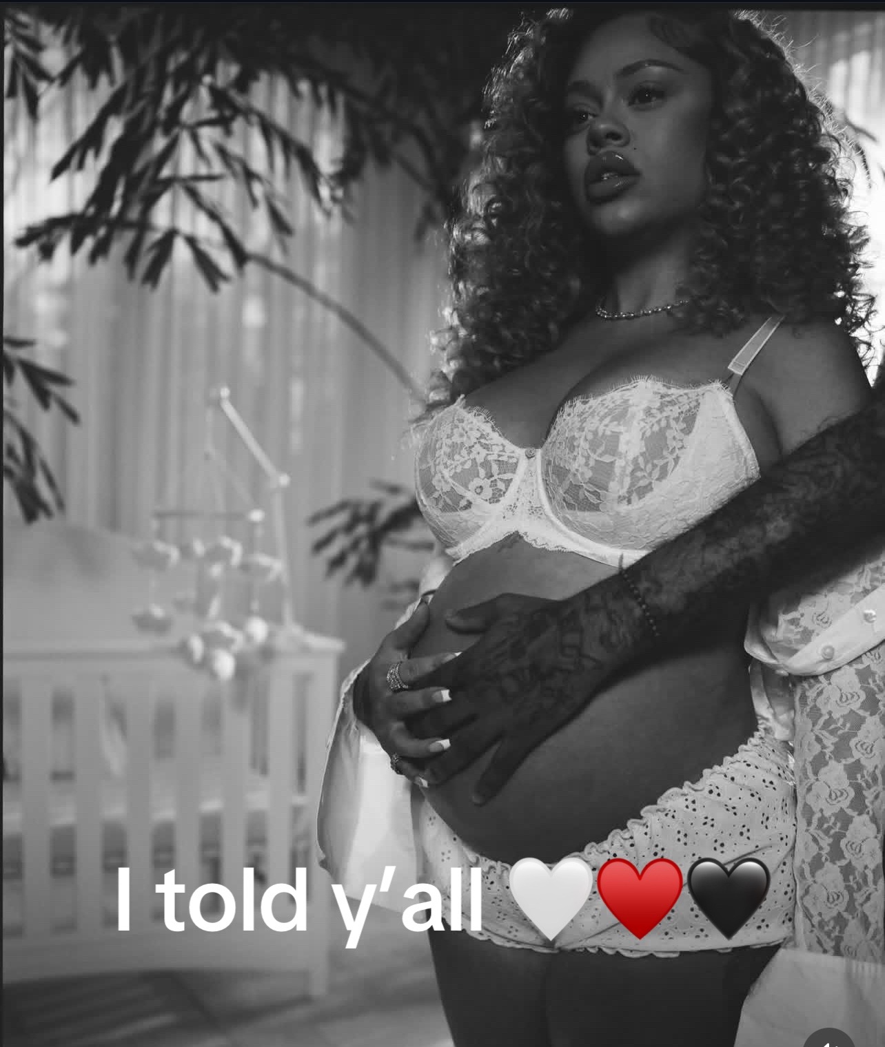@LaToshia&rsquo;s Hot 🥵 Topics ✨