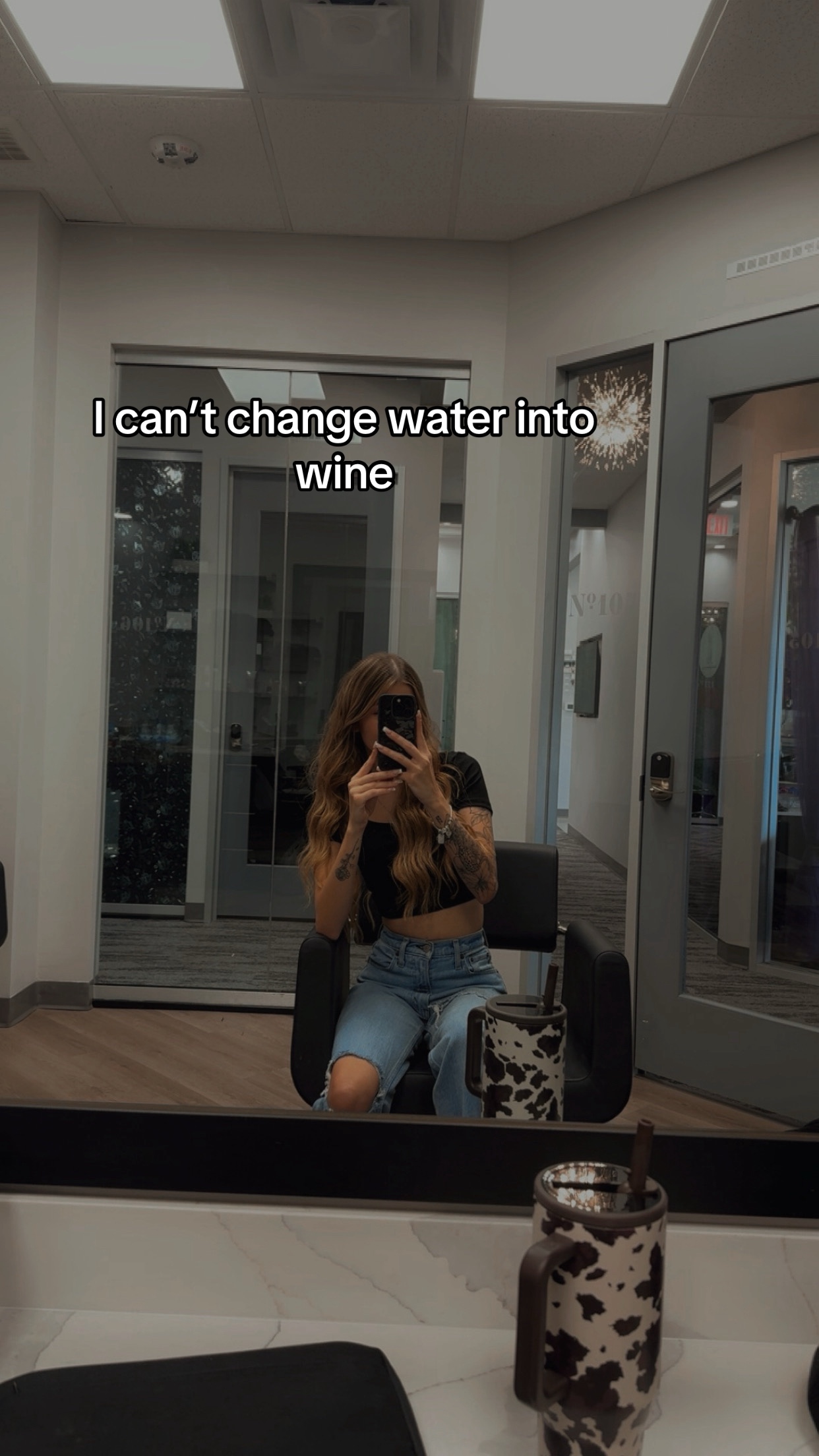 @V | Hairstylist ✂️