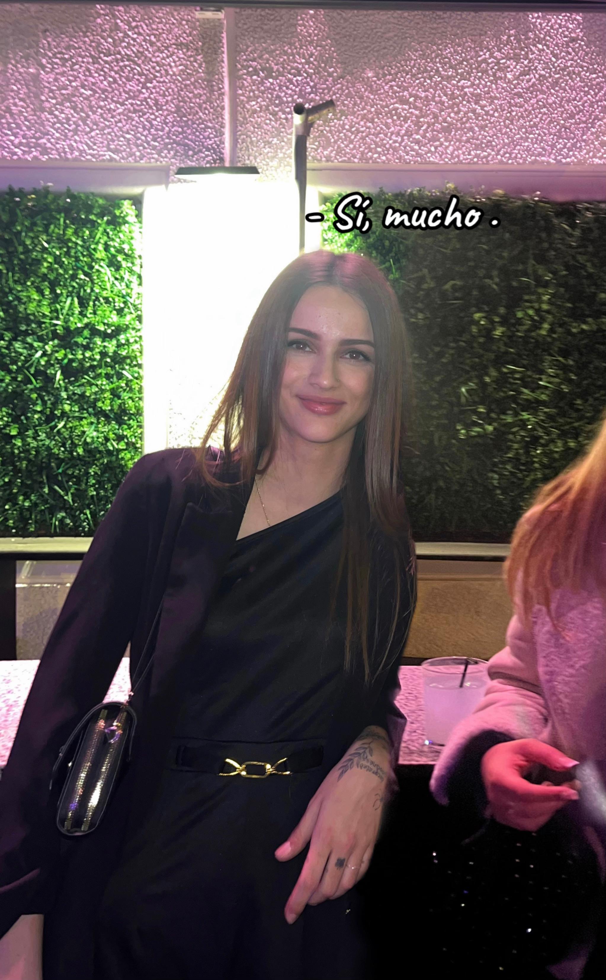@lauracuey