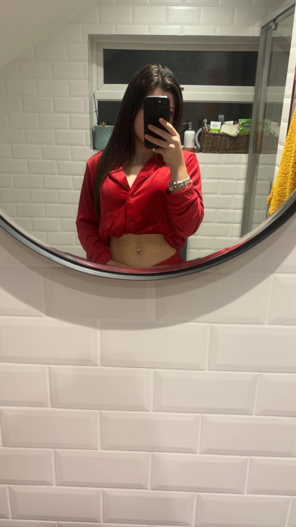 @𝐴𝑉𝐴~𝐿𝐸𝐸❤️