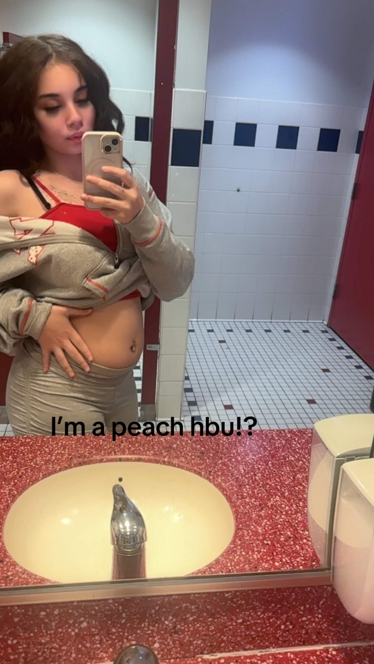@𝒞𝒽𝓁ℴℯ💸❤️