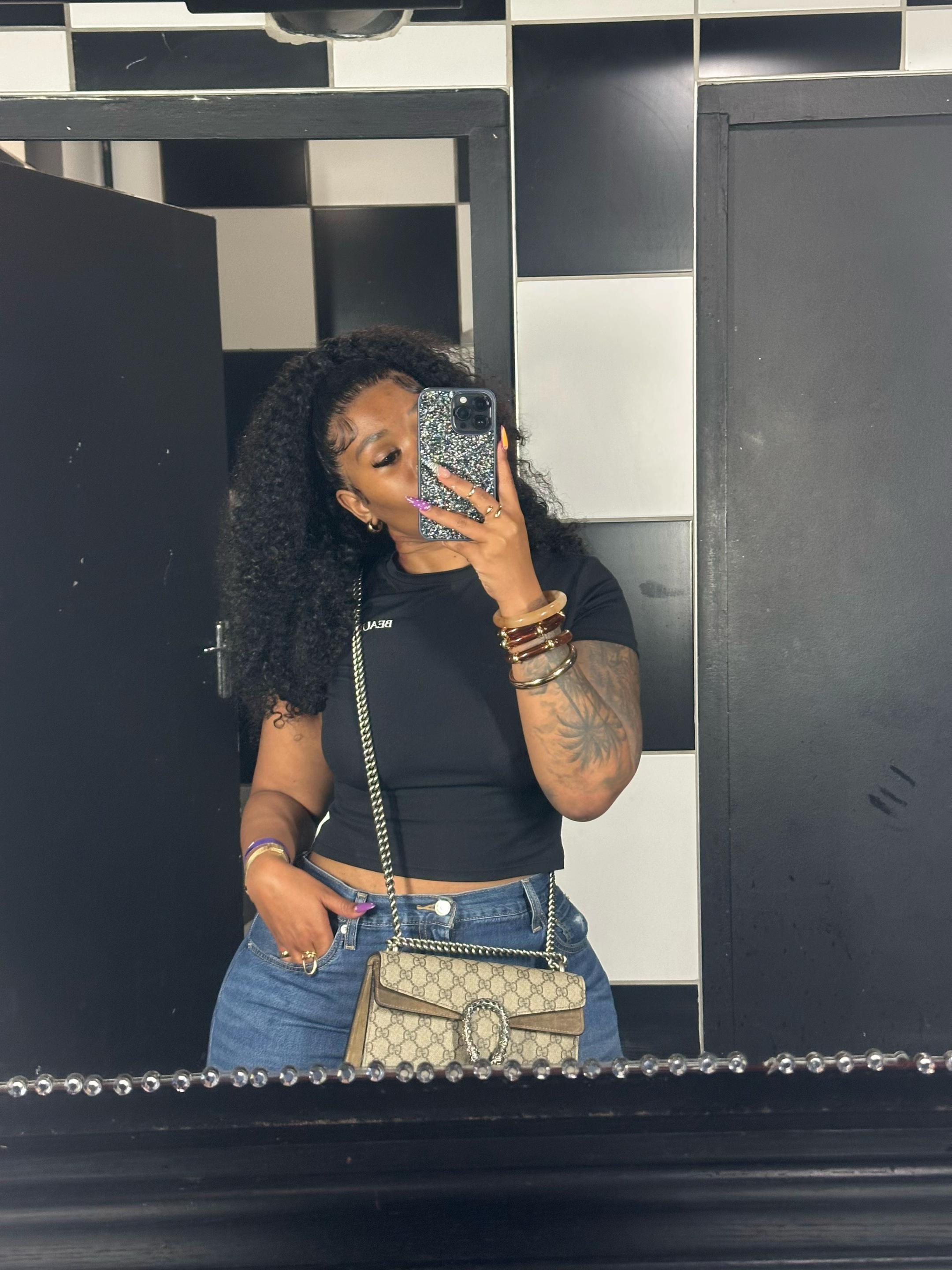 @MfekaXolisile