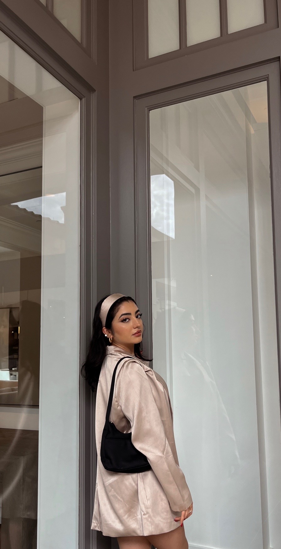@Taramzf