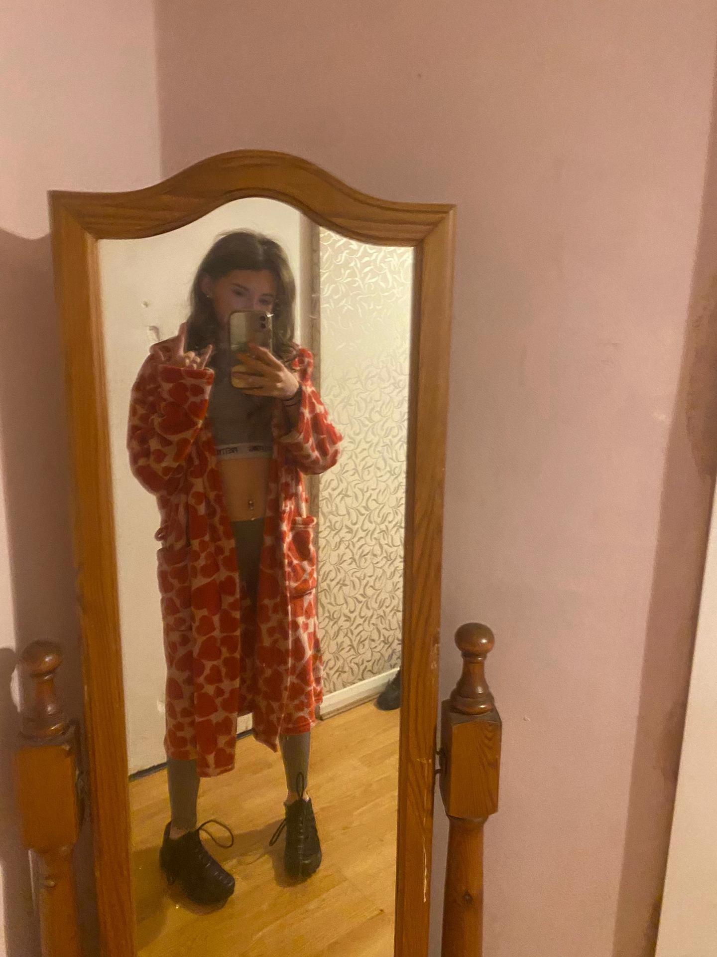 @_lucymay_