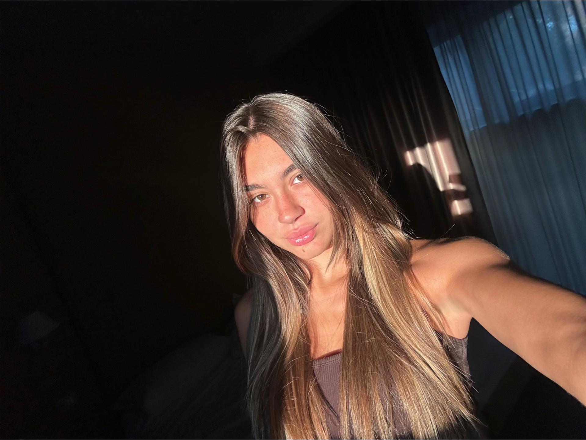 @𝒩𝑜𝑒𝓂𝒾