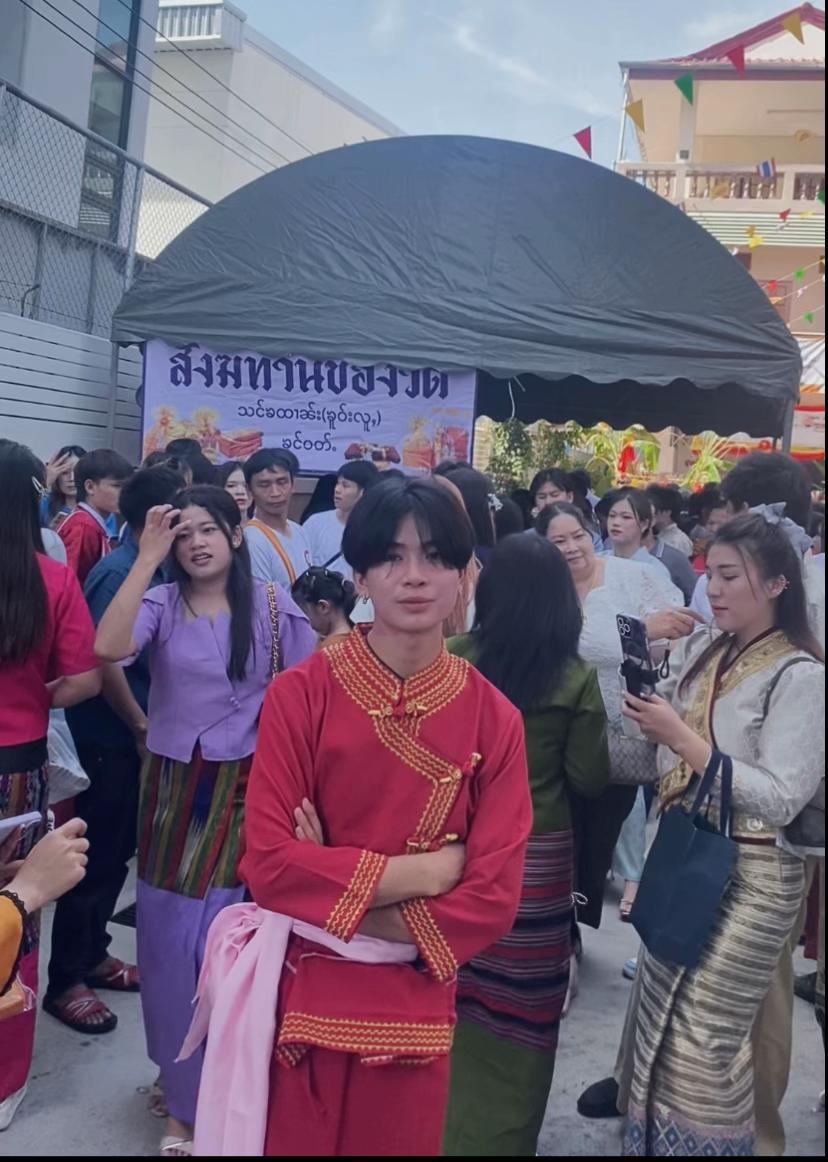 @🇨🇳จิครีม 奶油色 🐲1 7 M