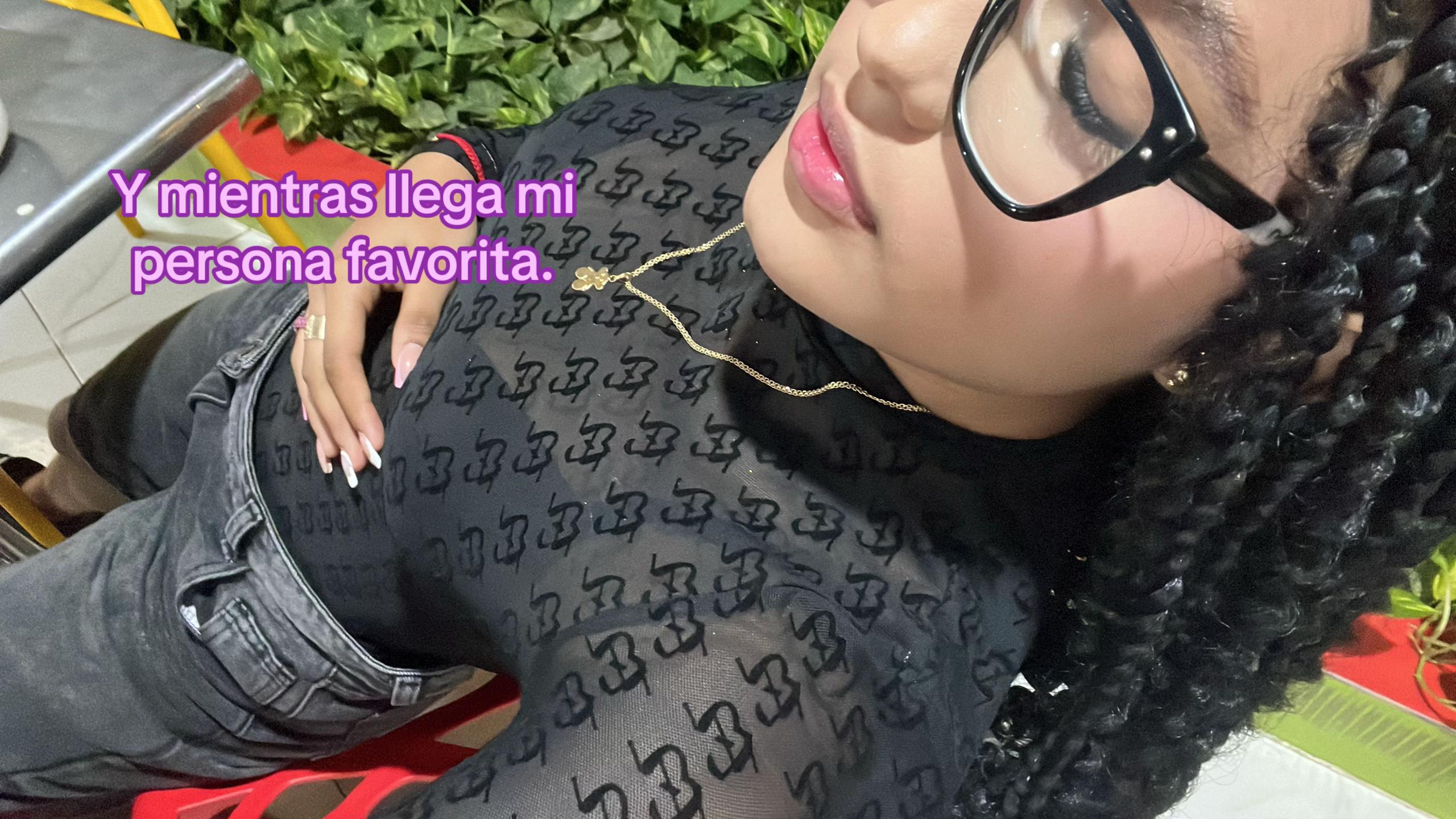 @𝒱𝒶𝓁ℯ🎀.