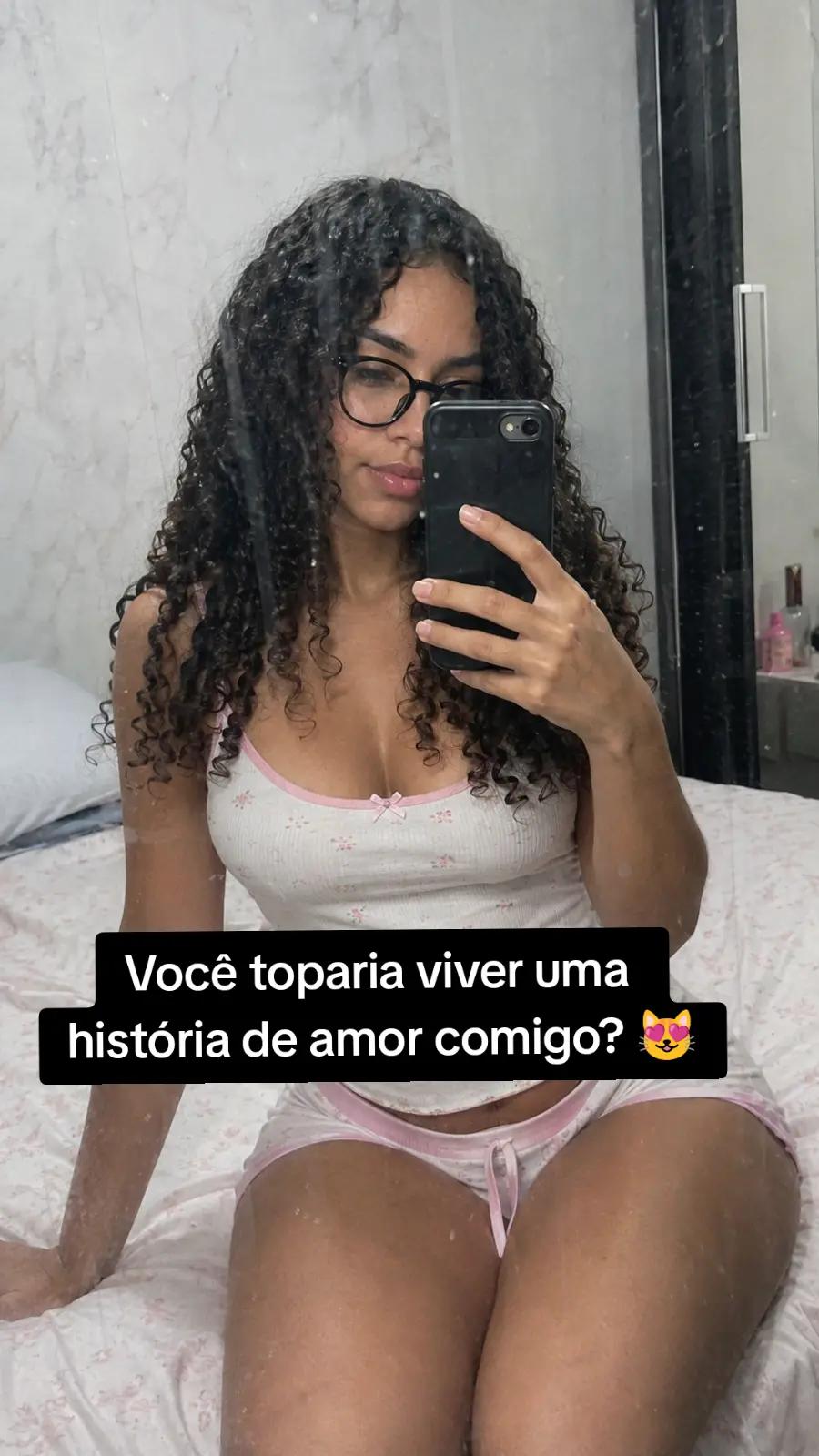 @Lele_gatinha