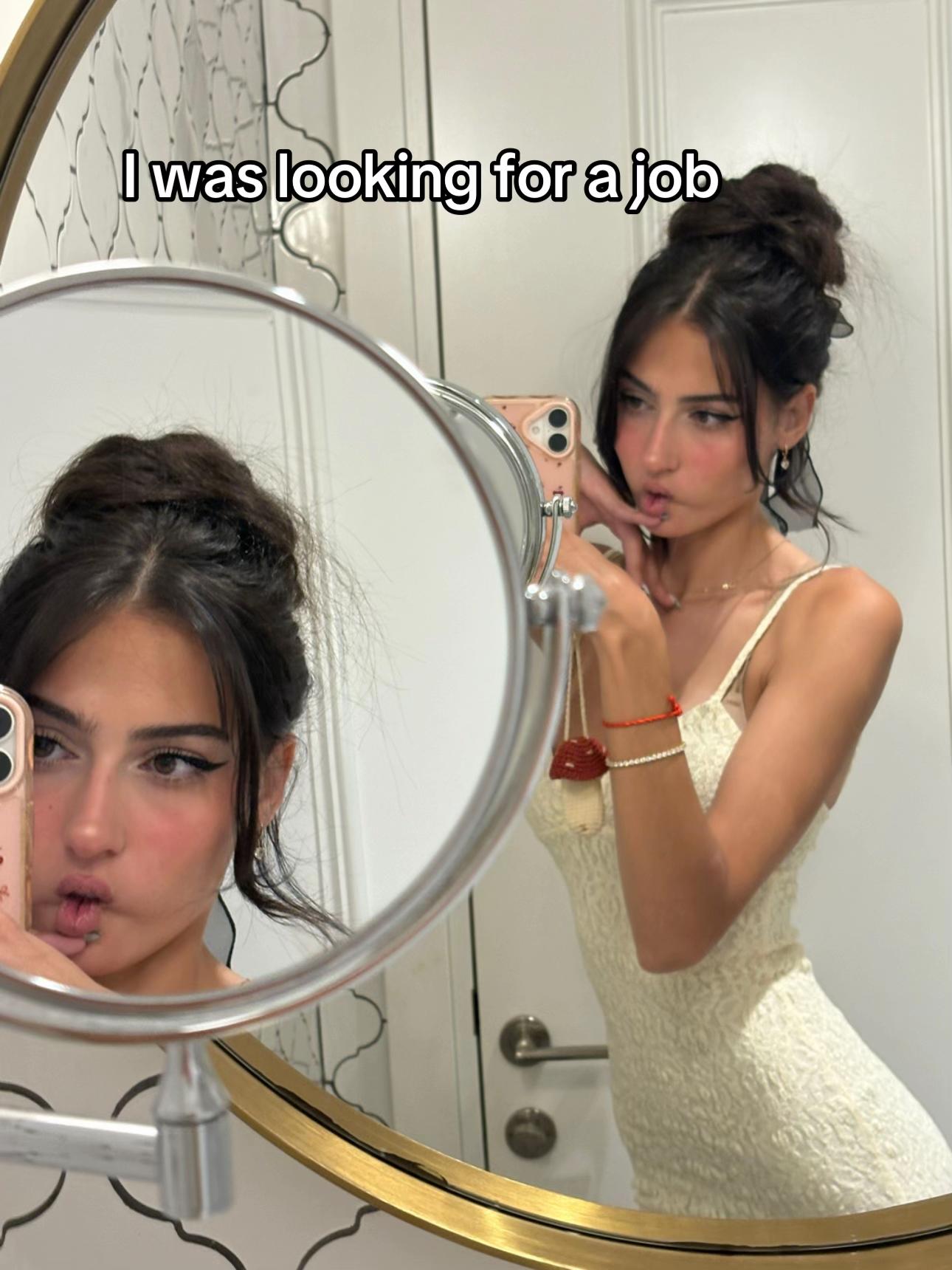 @לאלו זון
