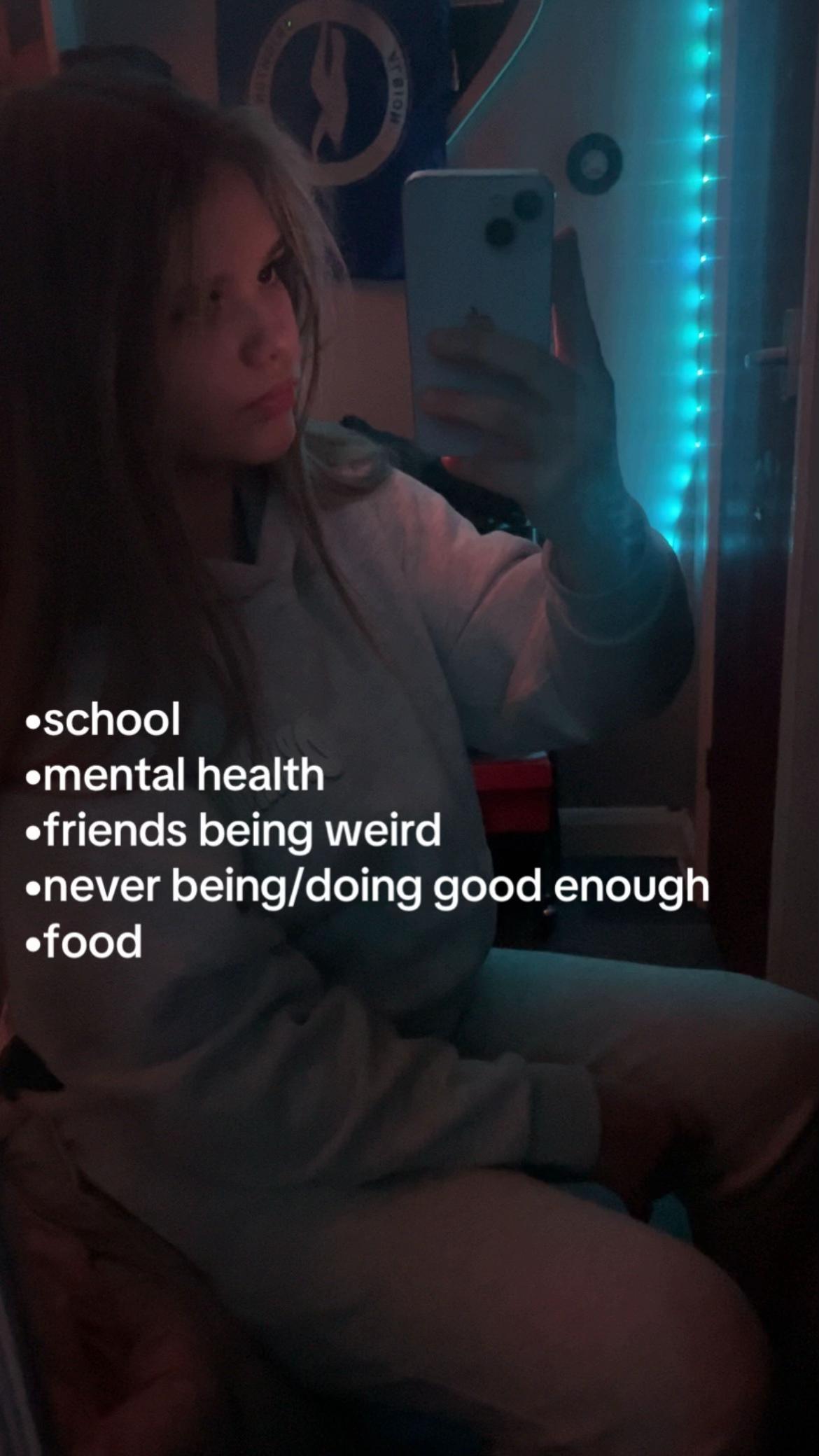 @Lily-Rose Leigh