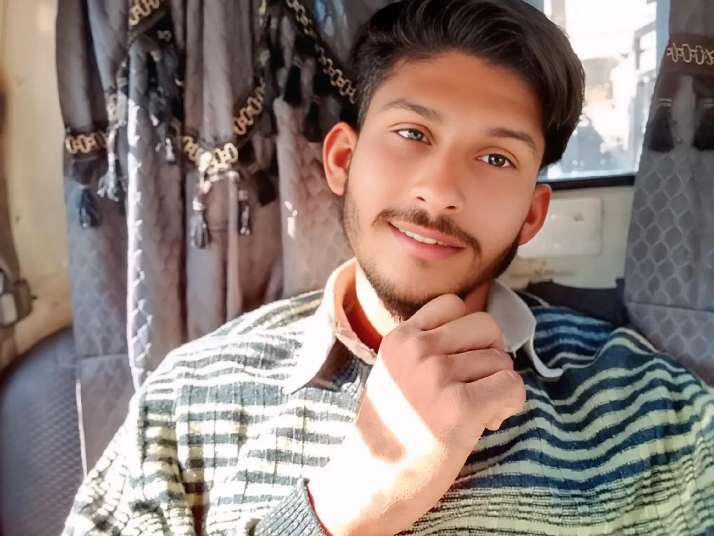 @@—͟͞͞★ Shareef bacha ★_-@
