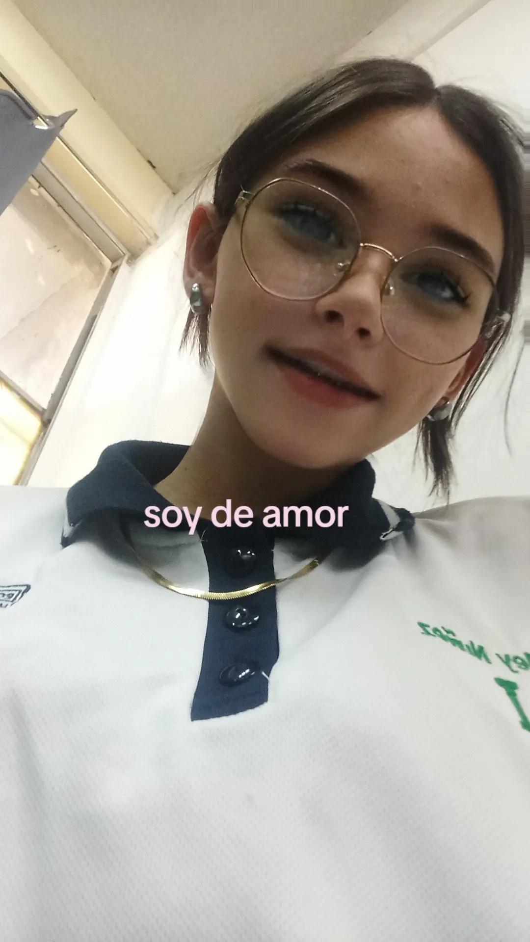 @renata_