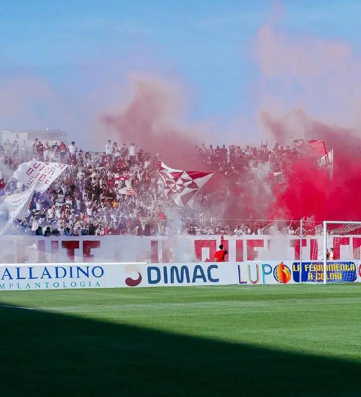 @Forza Barletta🤍❤️