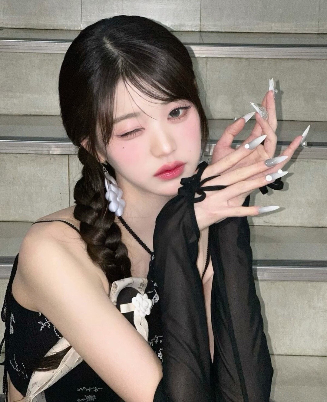@Bye<3