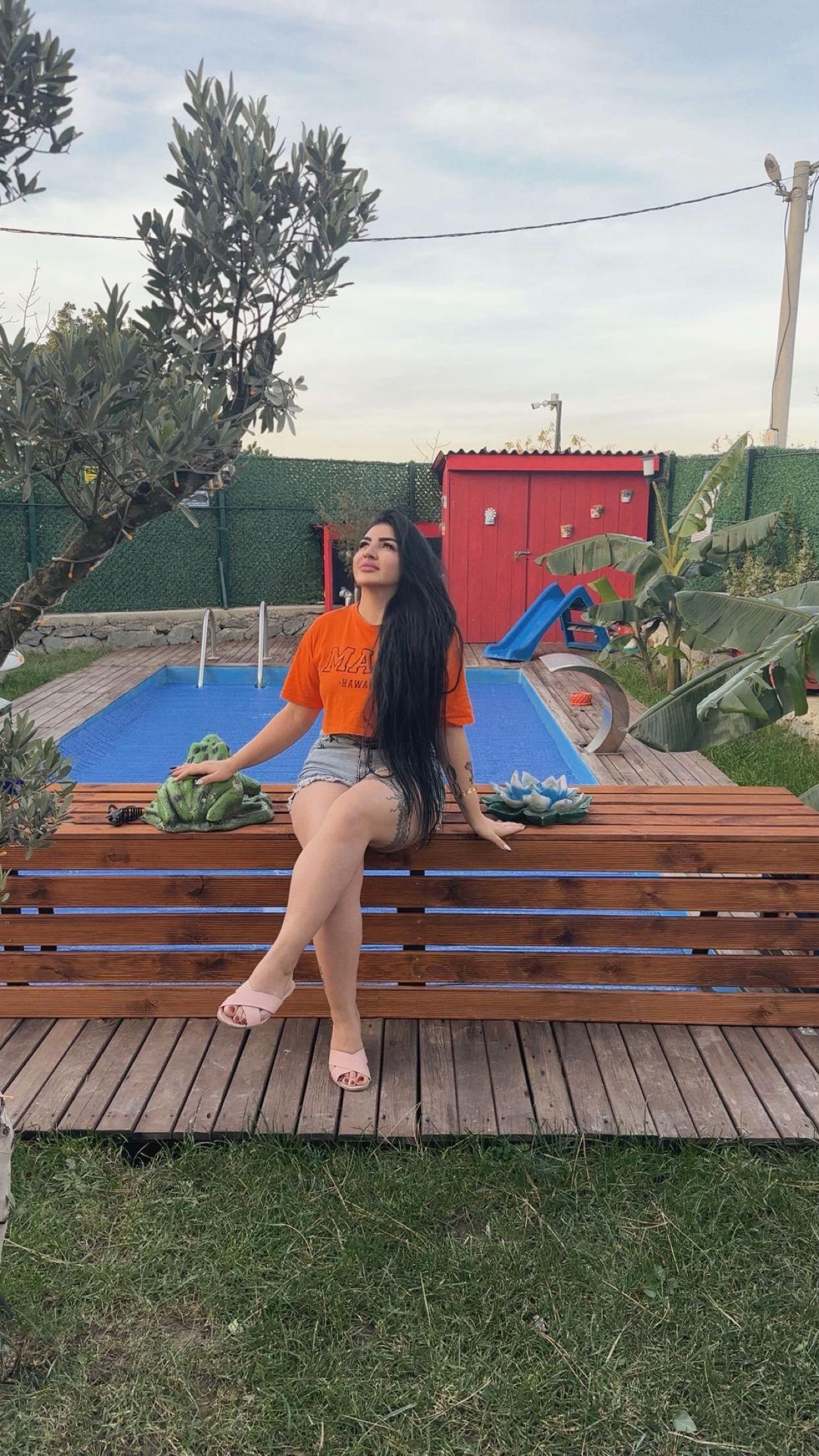 @👑🖤 ESMEROO 🖤👑