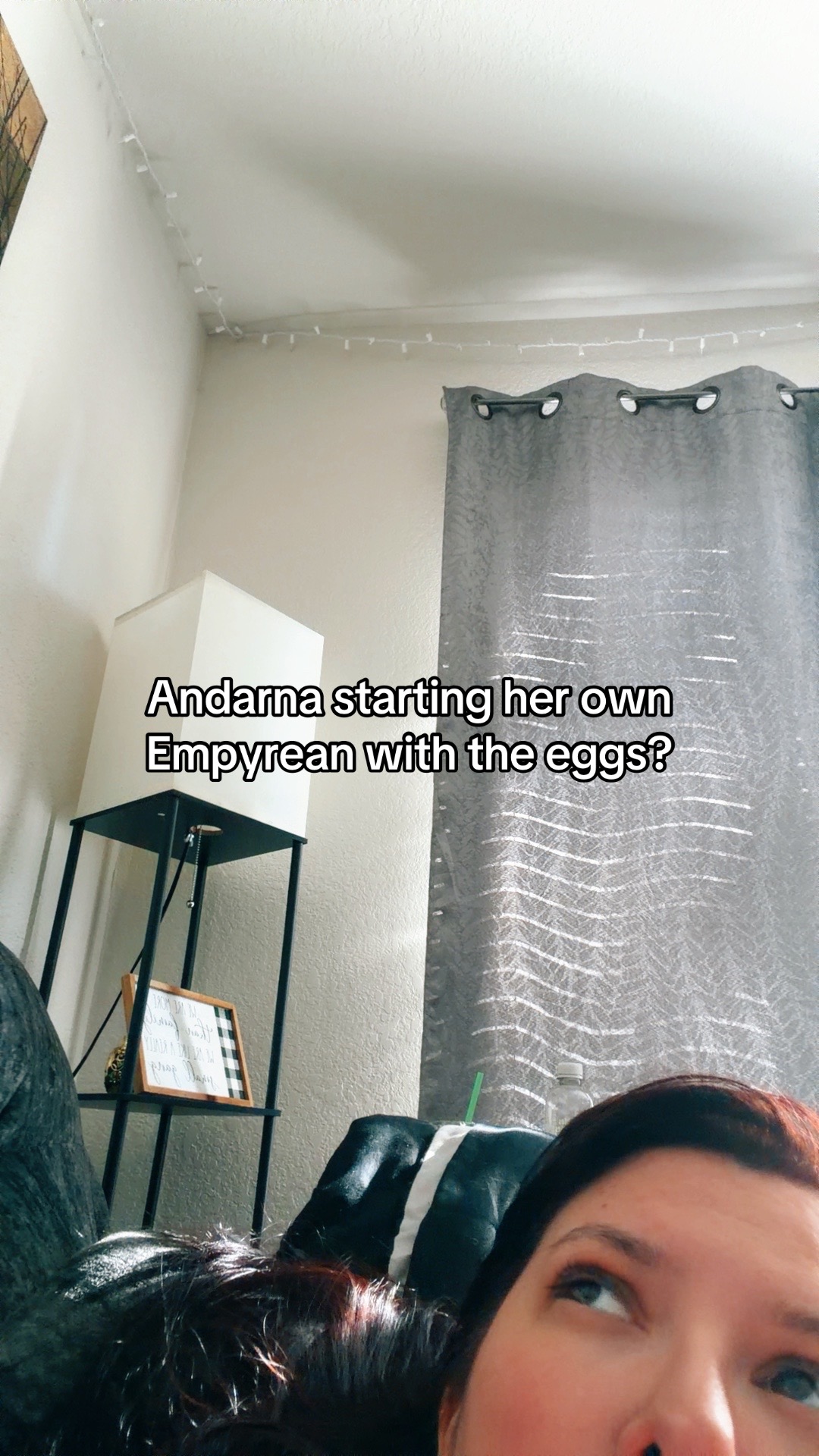 @Danielle Reads 📚☕️ 🧸