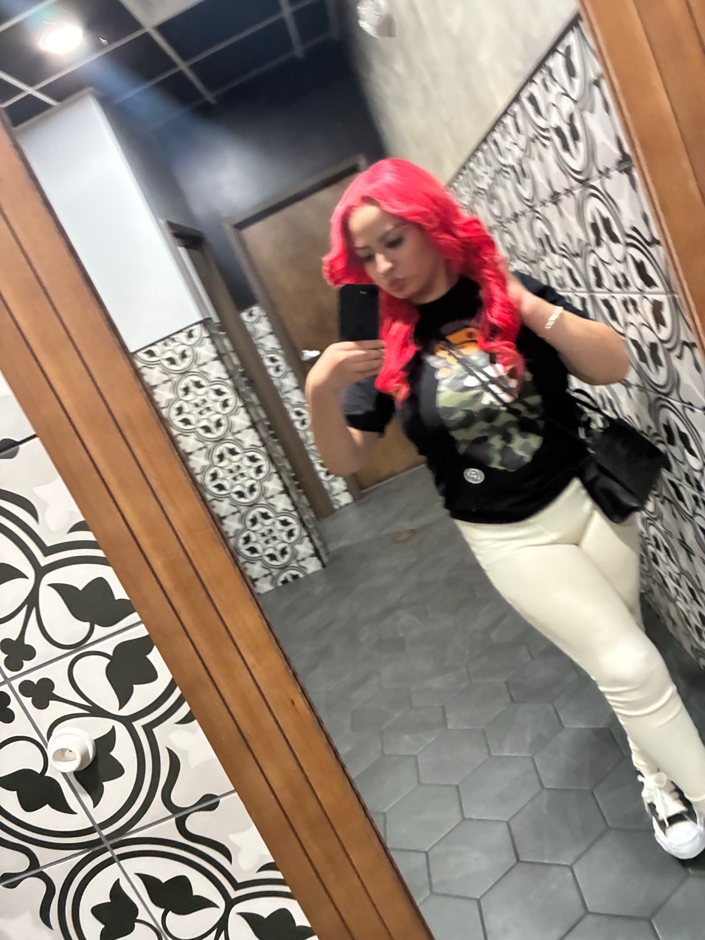 @laladabat
